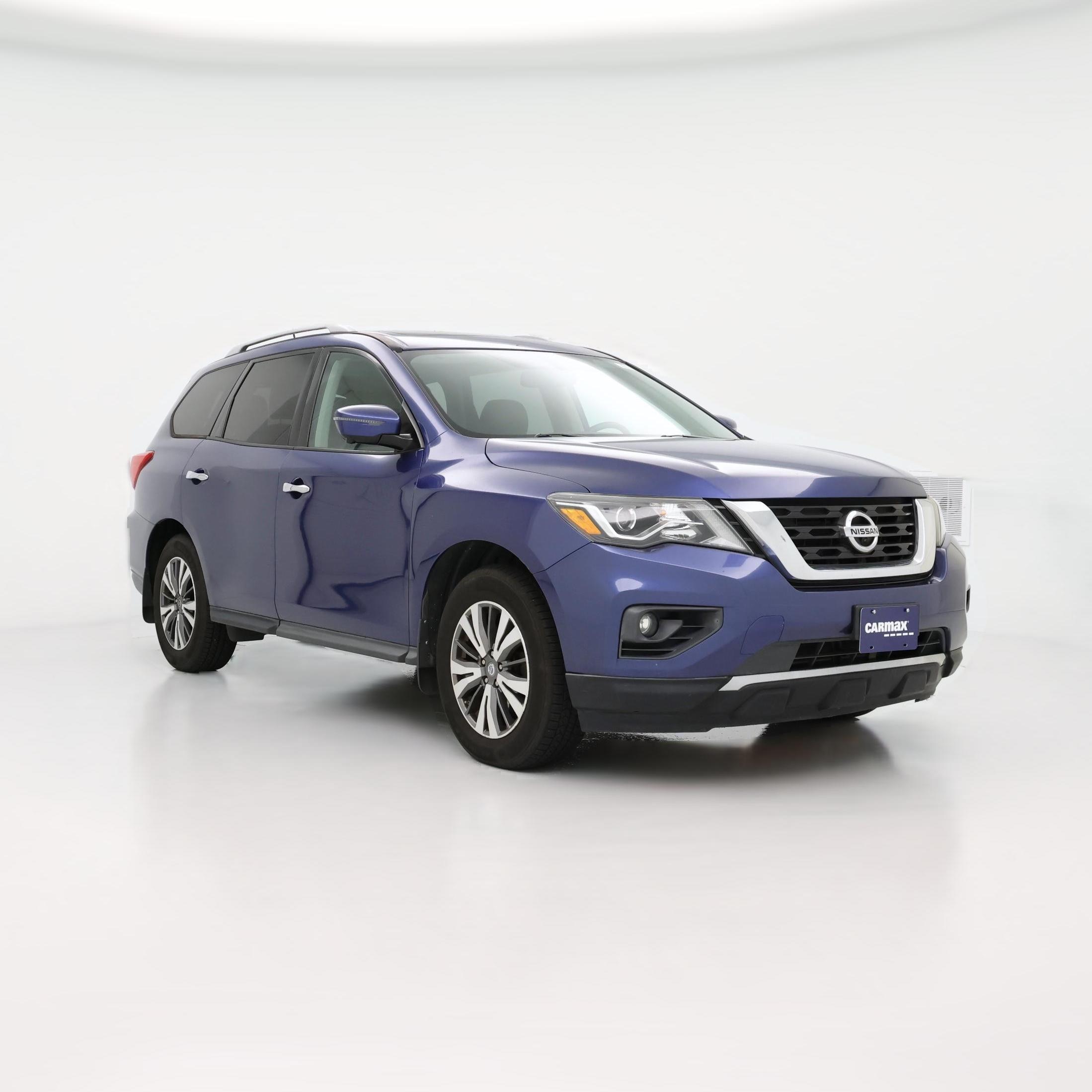 Thumbnail: 2017 Nissan Pathfinder - 1