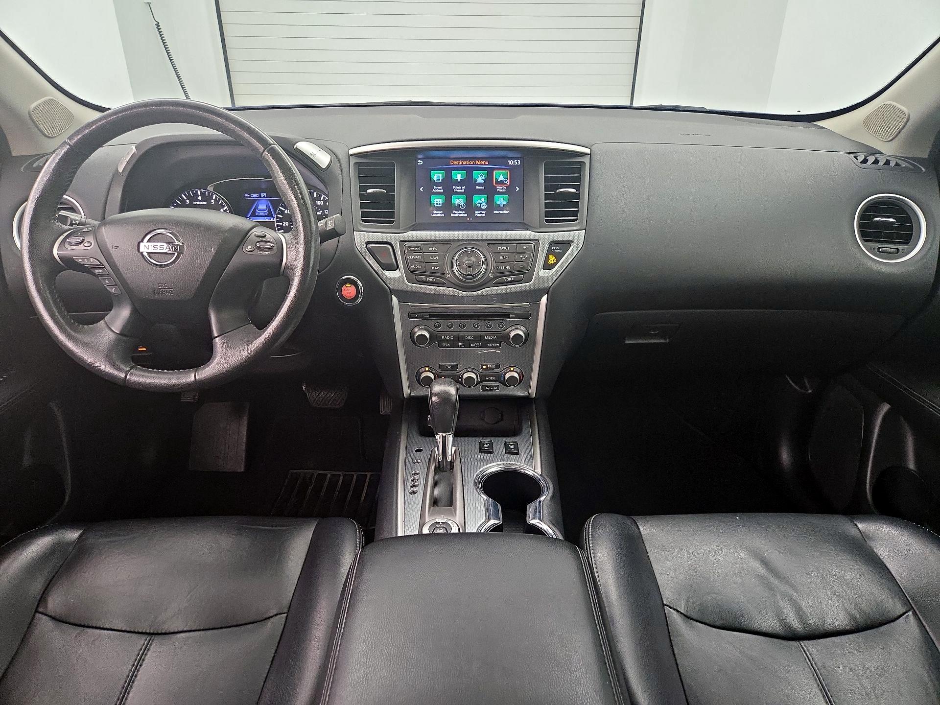 Thumbnail: 2017 Nissan Pathfinder - 9