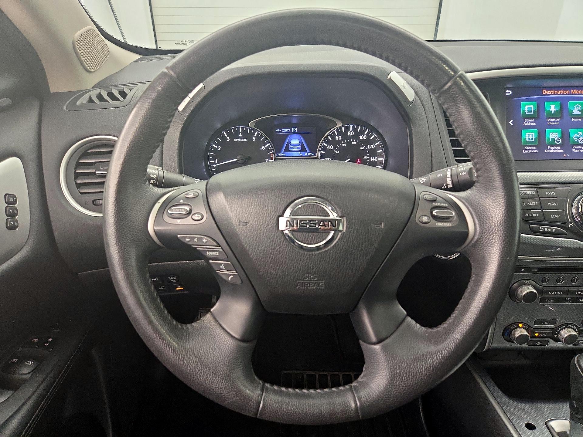 Thumbnail: 2017 Nissan Pathfinder - 10
