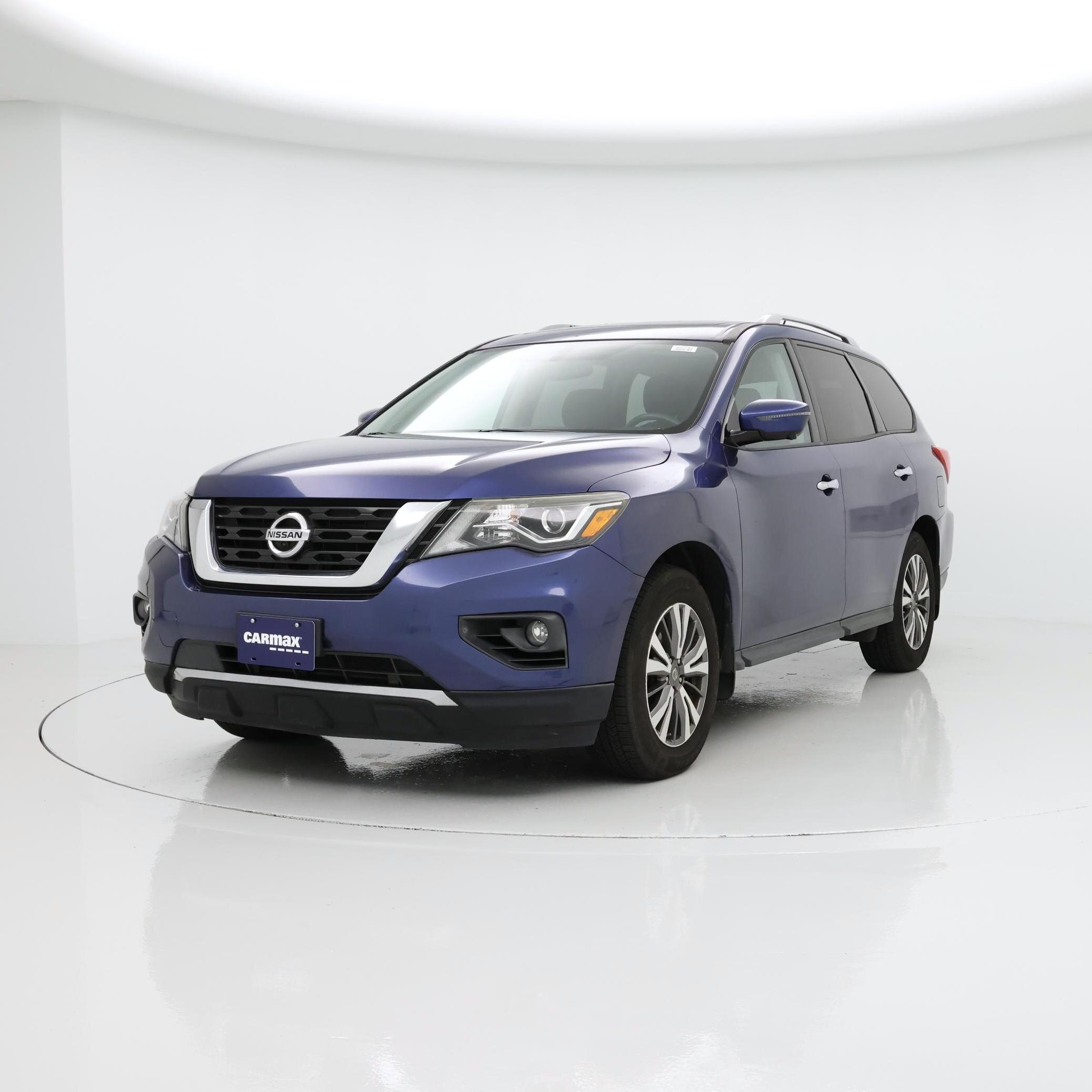 Thumbnail: 2017 Nissan Pathfinder - 4