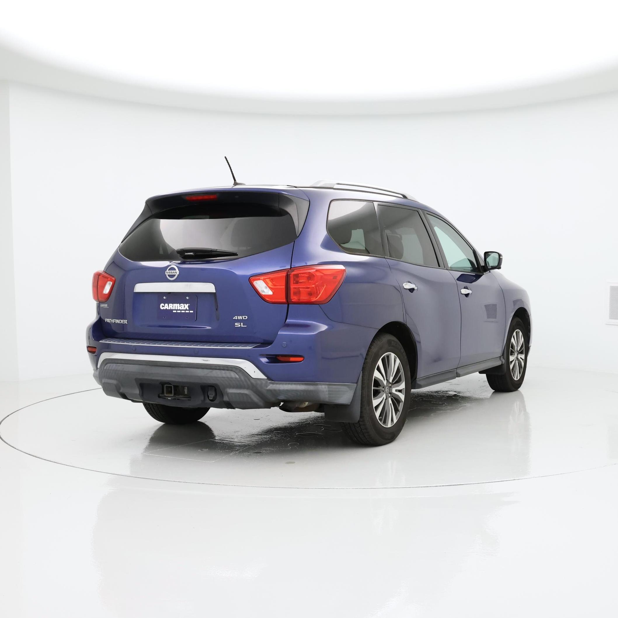 Thumbnail: 2017 Nissan Pathfinder - 8