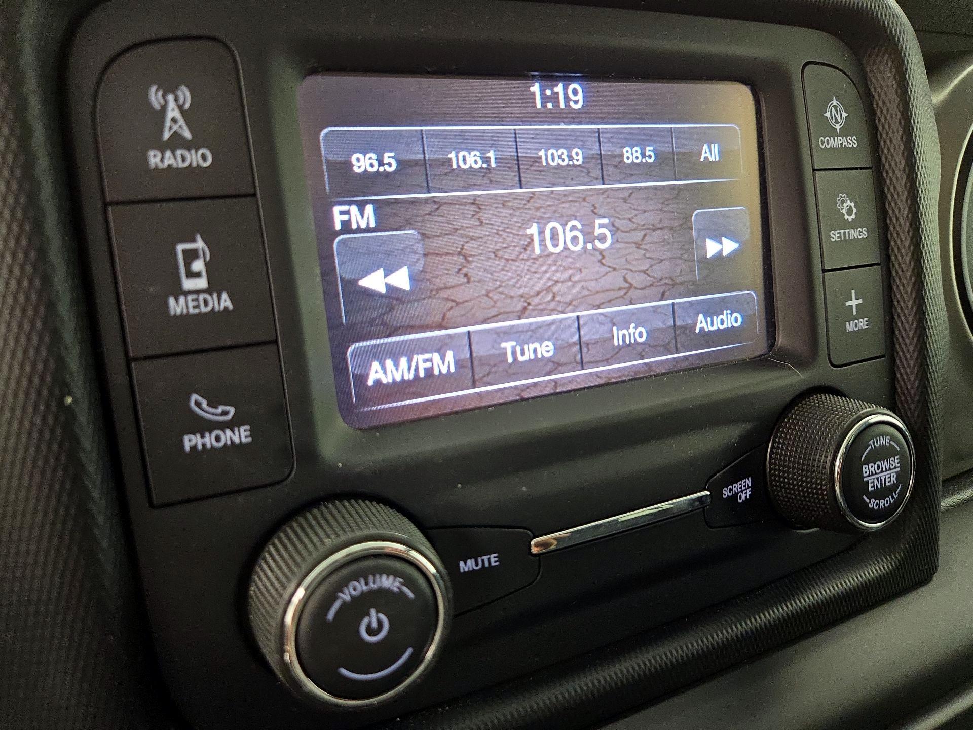 Thumbnail: 2020 Jeep Gladiator - 13