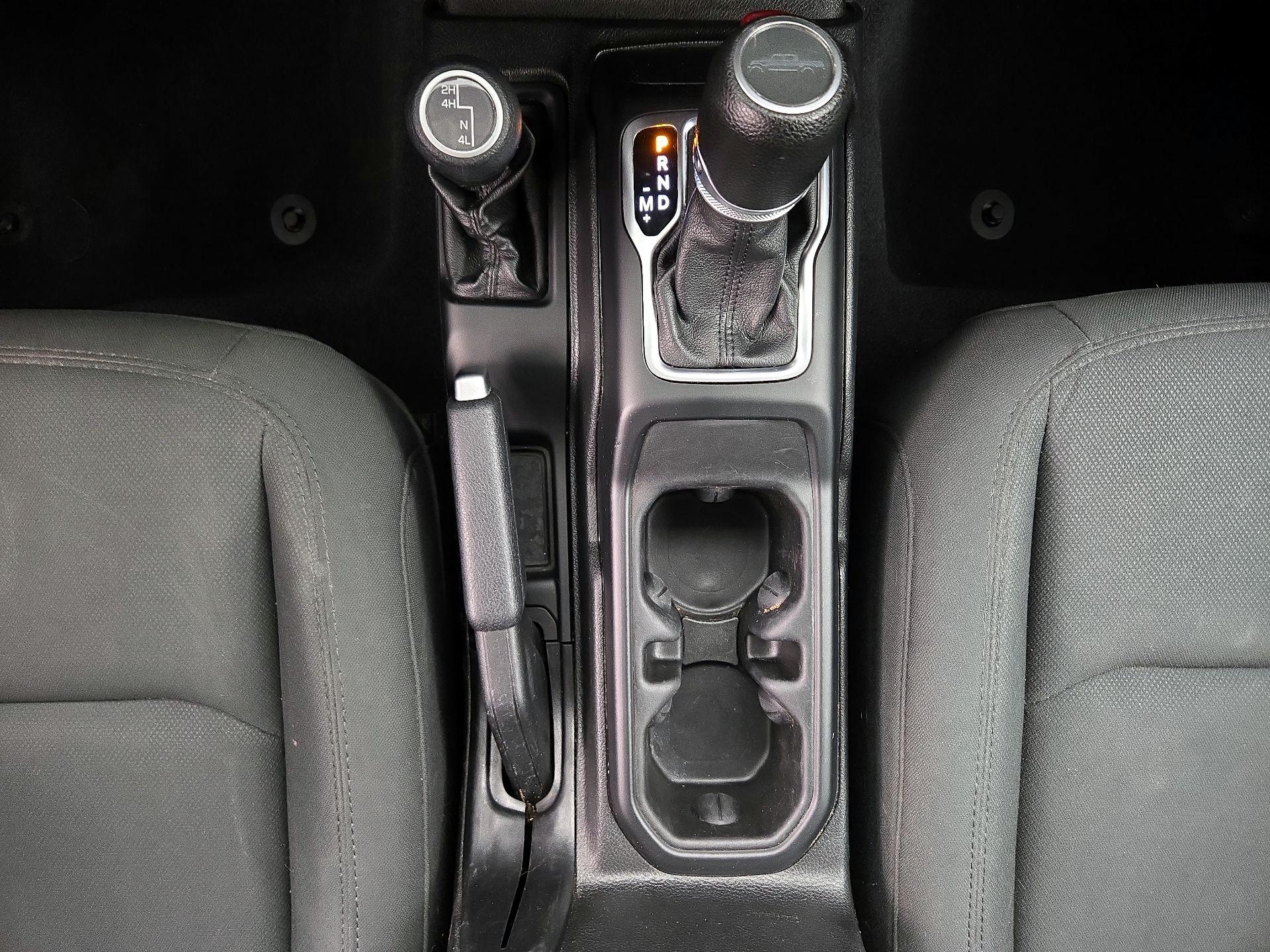 Thumbnail: 2020 Jeep Gladiator - 15