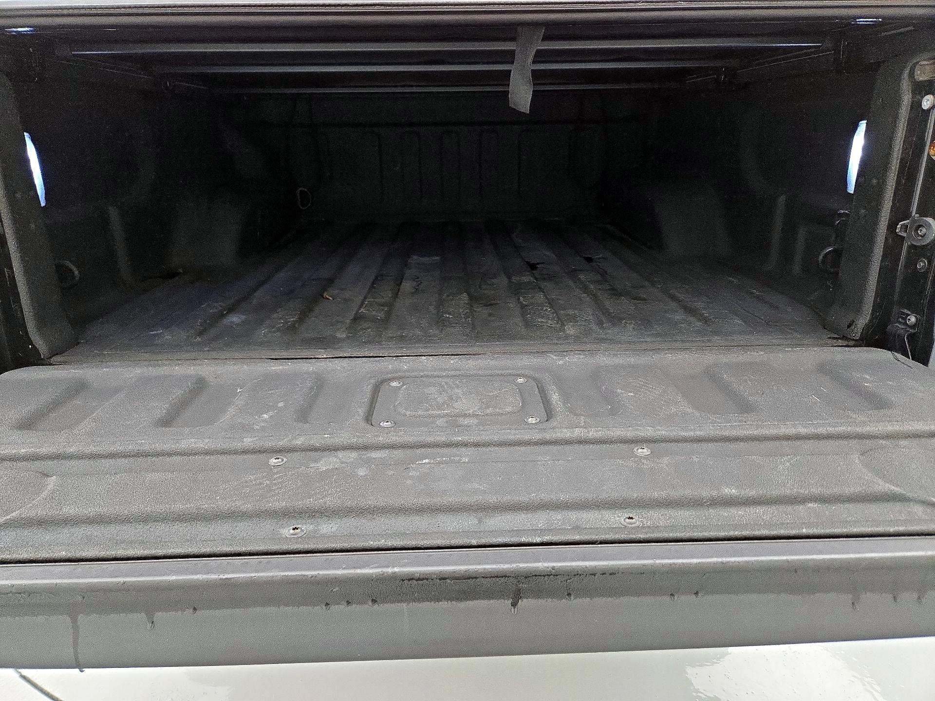 Thumbnail: 2020 Jeep Gladiator - 18