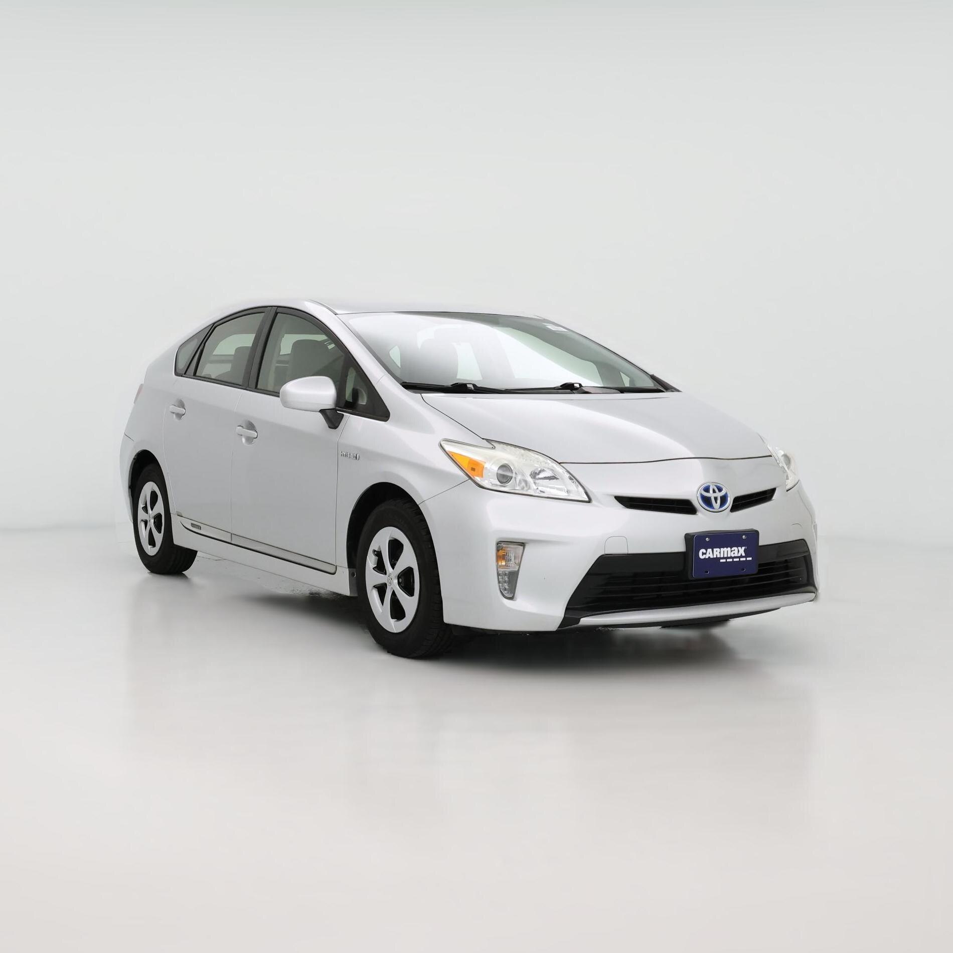 Thumbnail: 2015 Toyota Prius - 1