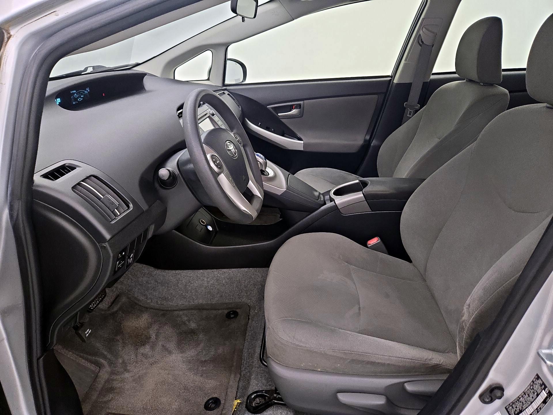 Thumbnail: 2015 Toyota Prius - 11
