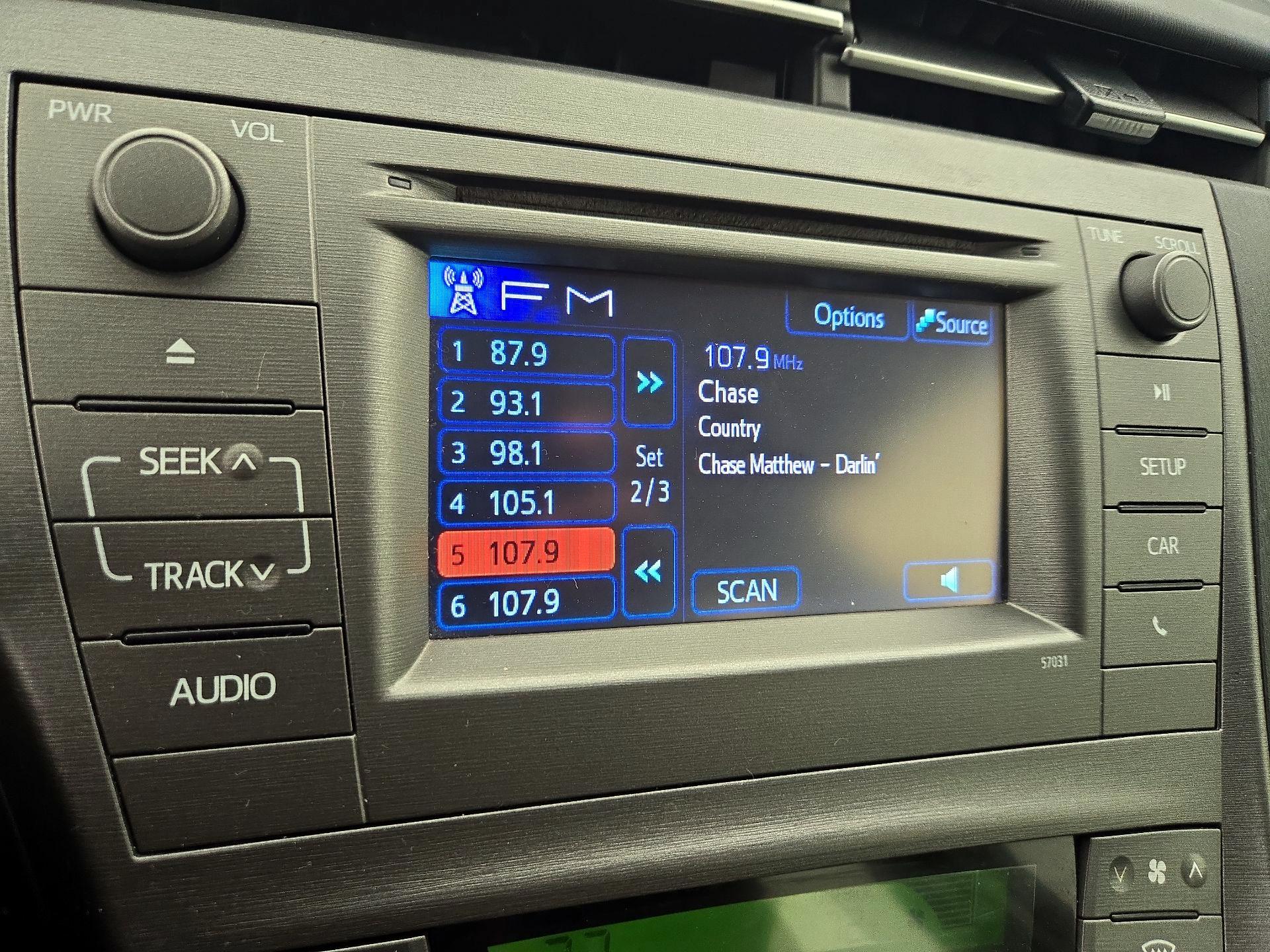 Thumbnail: 2015 Toyota Prius - 15