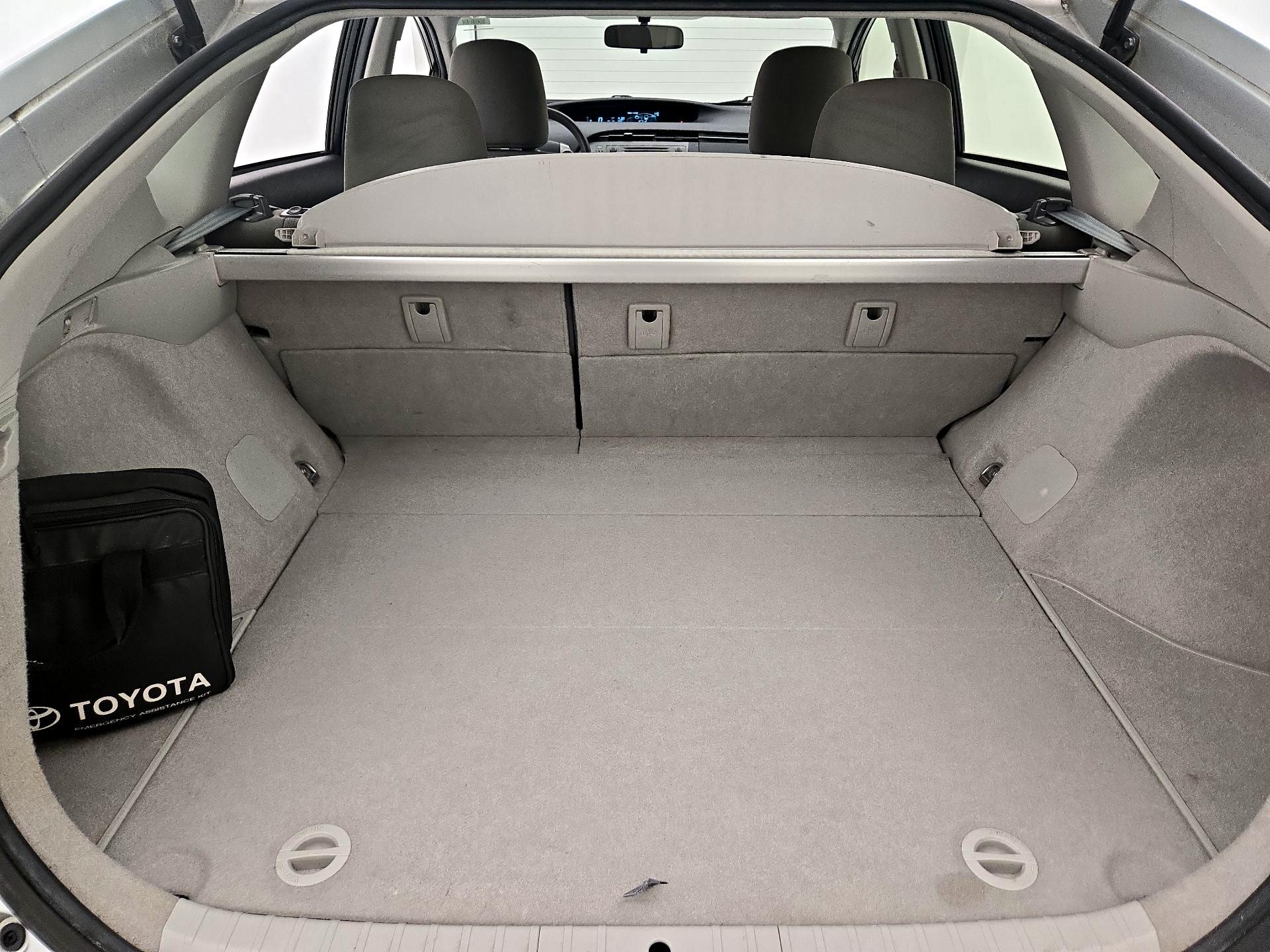 Thumbnail: 2015 Toyota Prius - 20