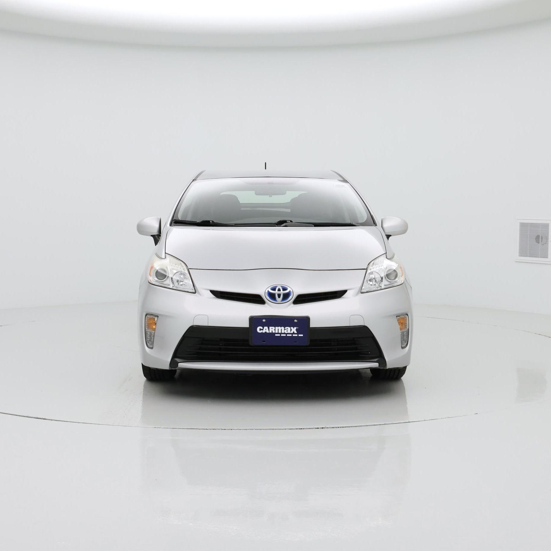 Thumbnail: 2015 Toyota Prius - 5