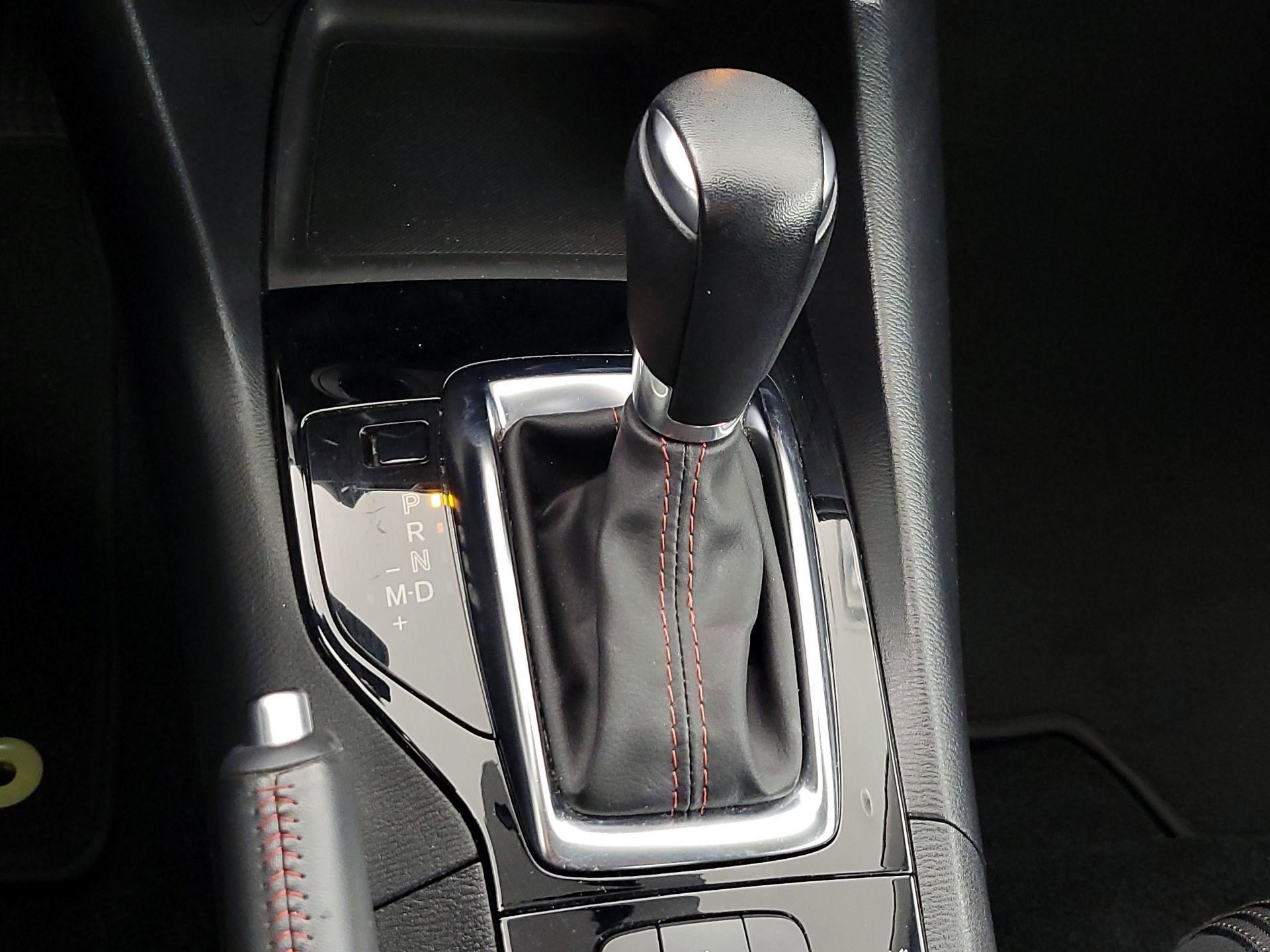 Thumbnail: 2015 Mazda Mazda3 - 17