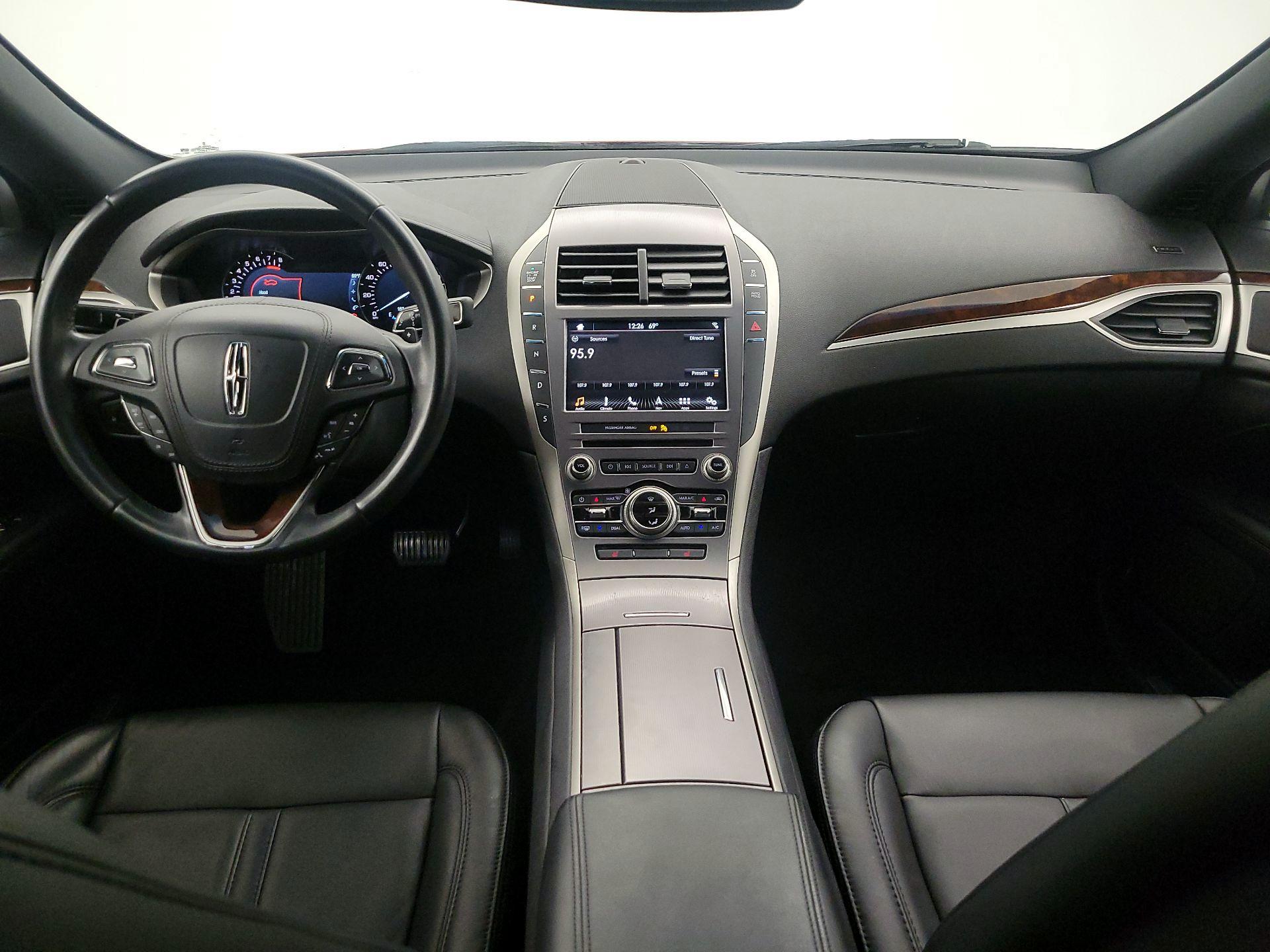 Thumbnail: 2017 Lincoln MKZ - 9