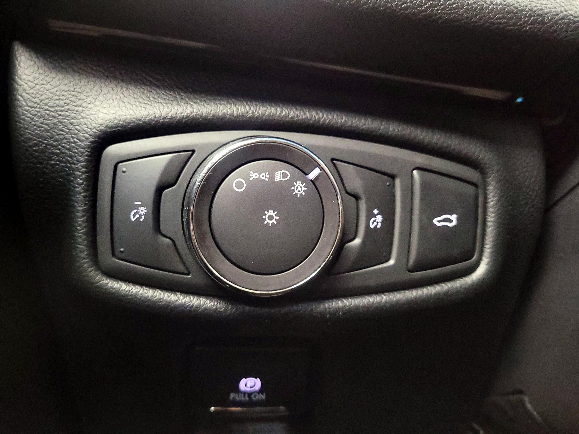 Thumbnail: 2017 Lincoln MKZ - 13