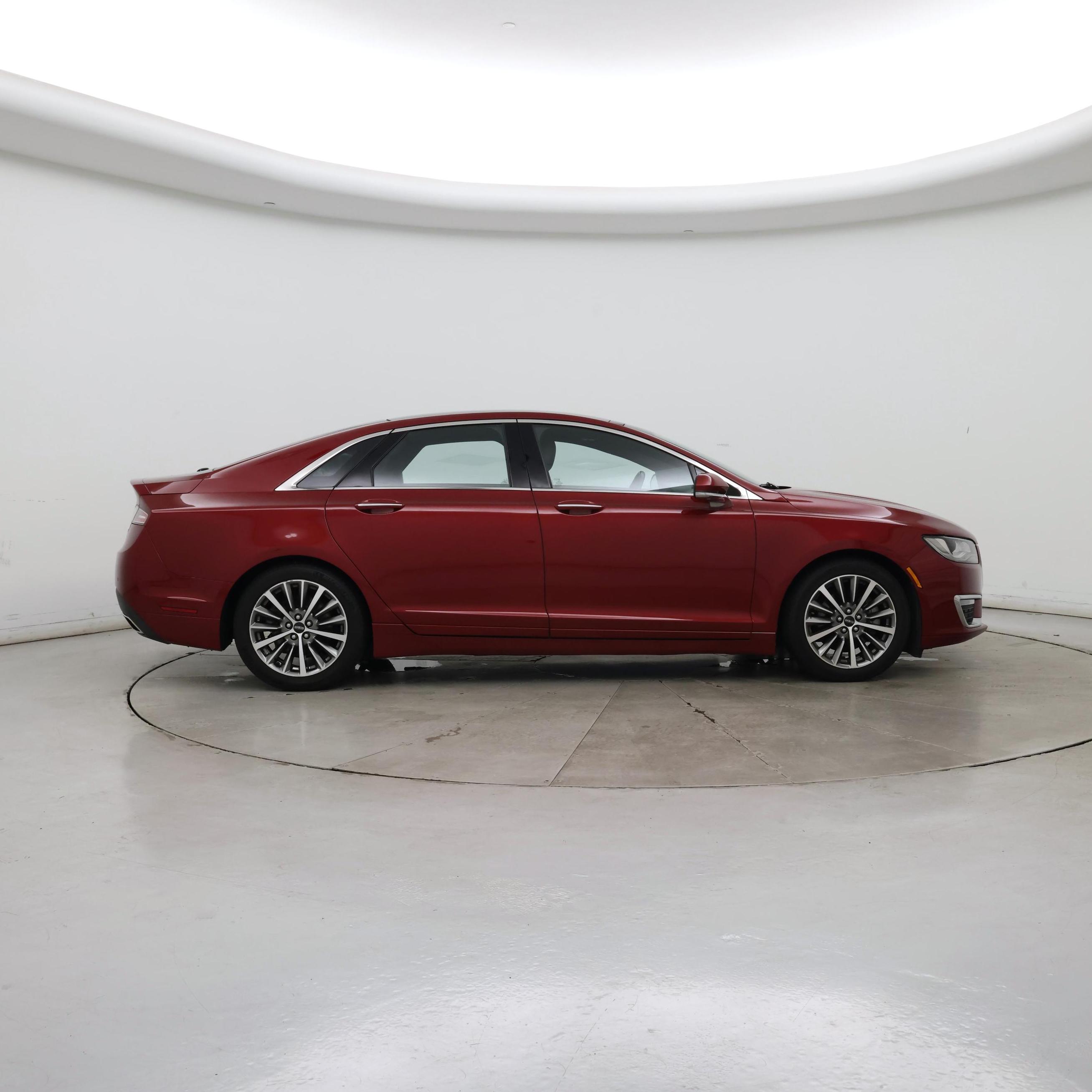 Thumbnail: 2017 Lincoln MKZ - 7