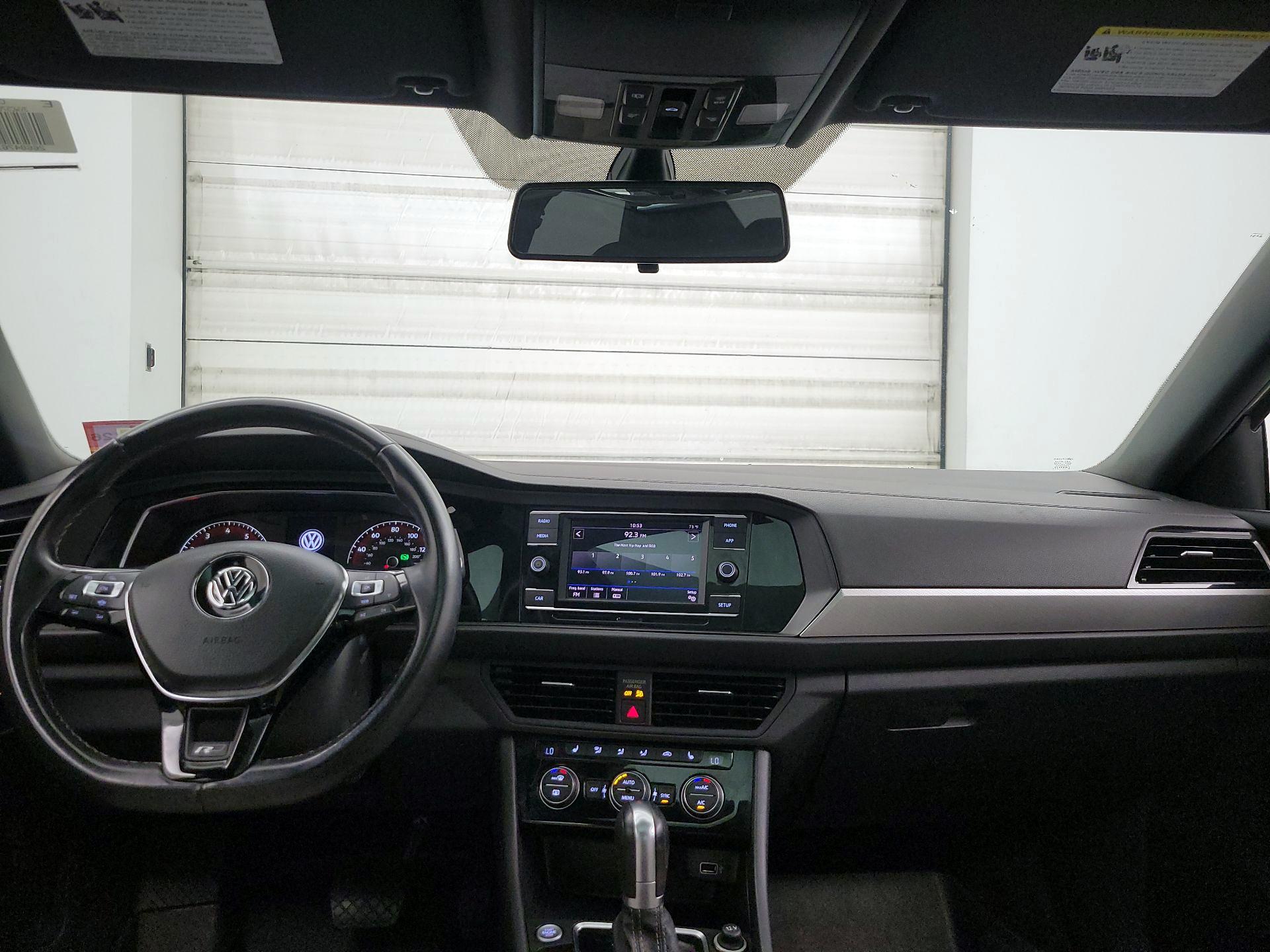 Thumbnail: 2019 Volkswagen Jetta - 9