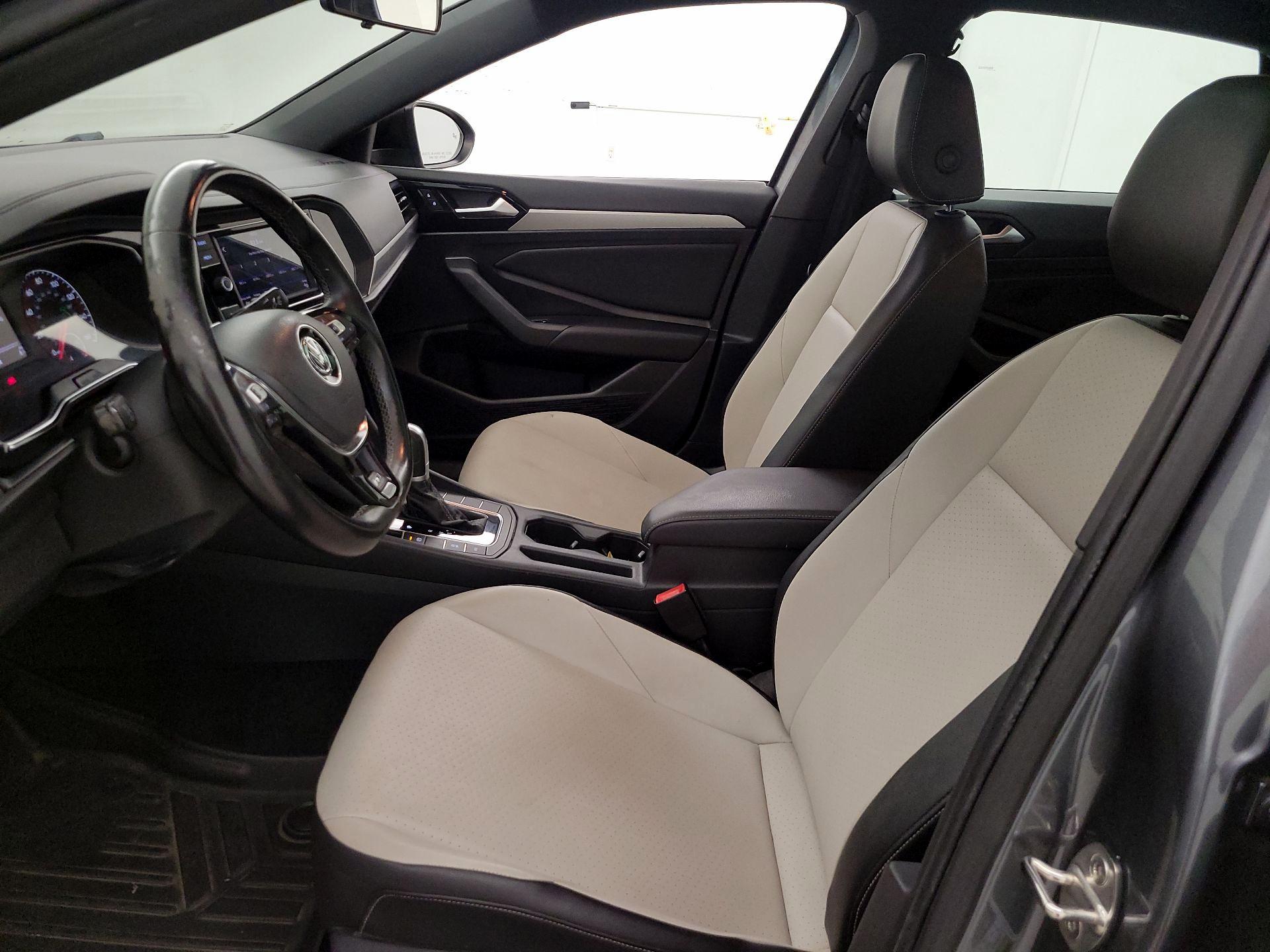 Thumbnail: 2019 Volkswagen Jetta - 11
