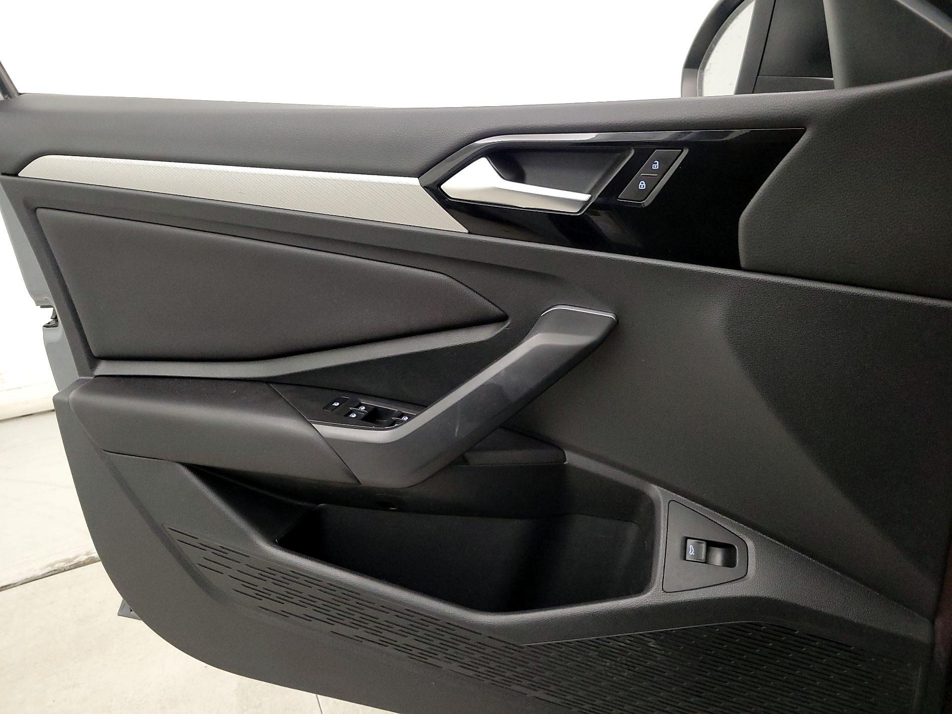 Thumbnail: 2019 Volkswagen Jetta - 12