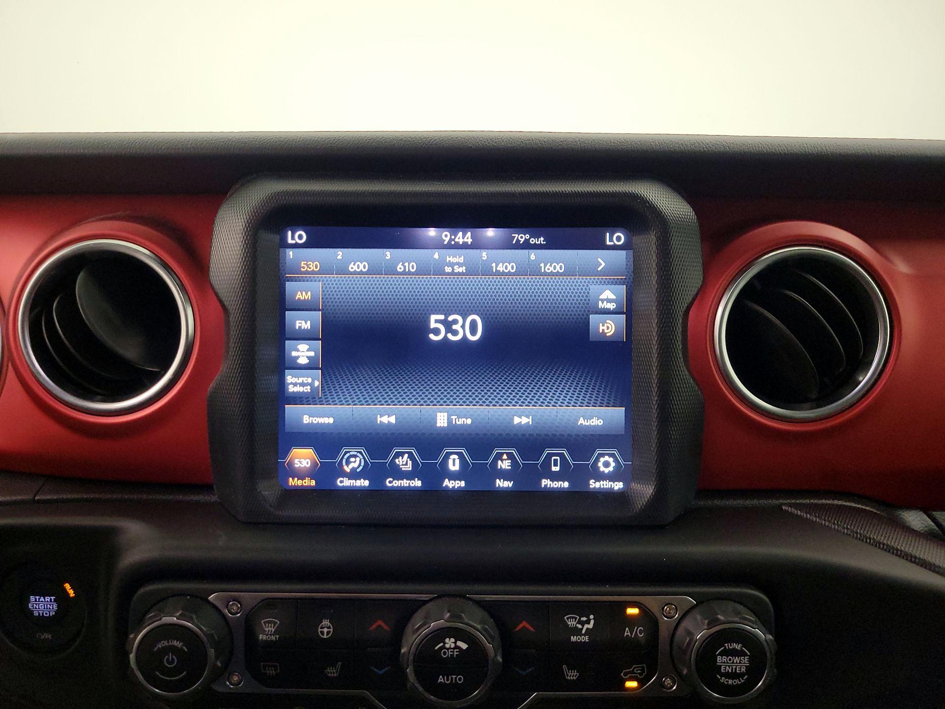 Thumbnail: 2021 Jeep Gladiator - 16