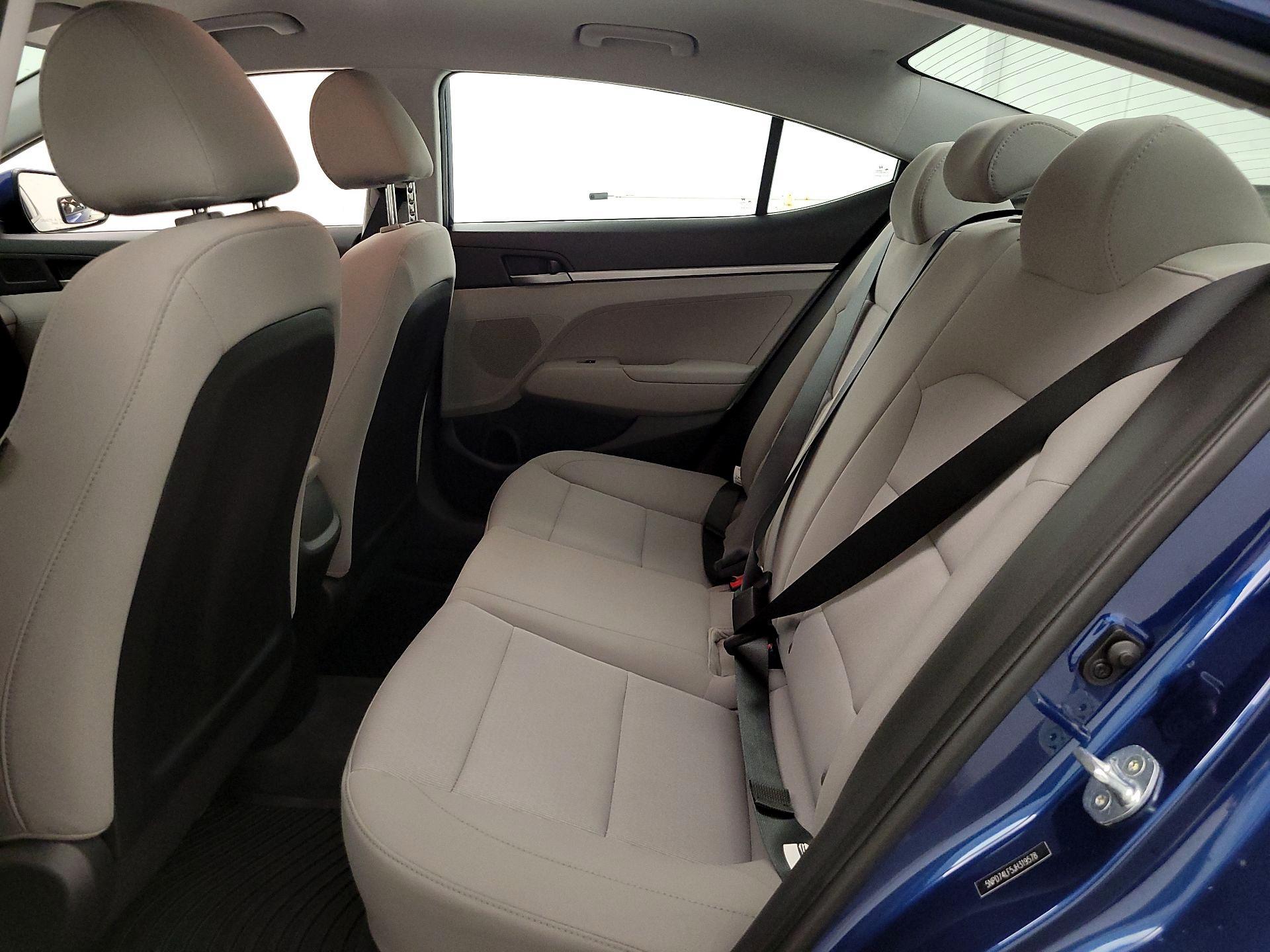 Thumbnail: 2018 Hyundai Elantra - 18