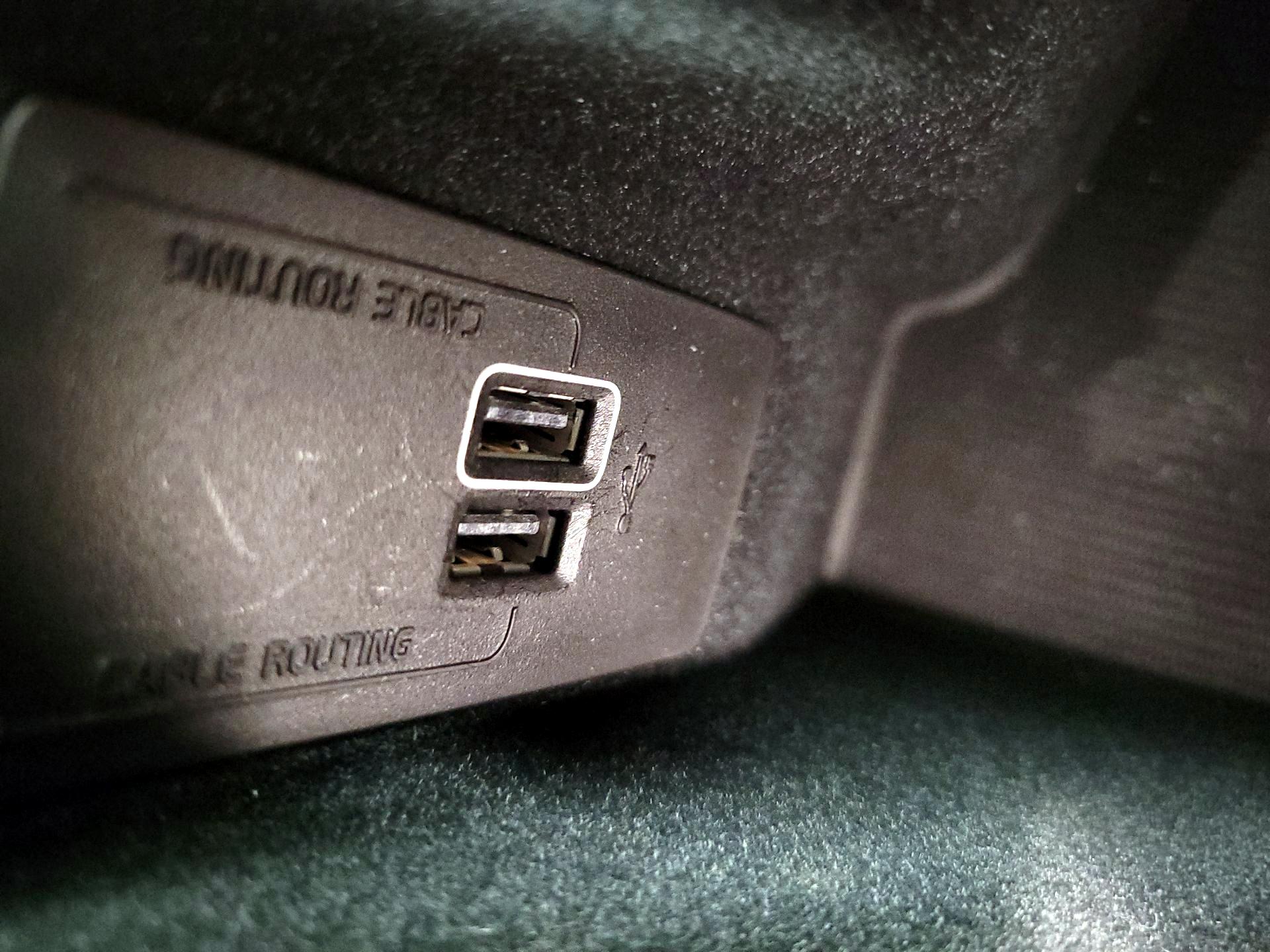 Thumbnail: 2019 Volvo S60 - 19