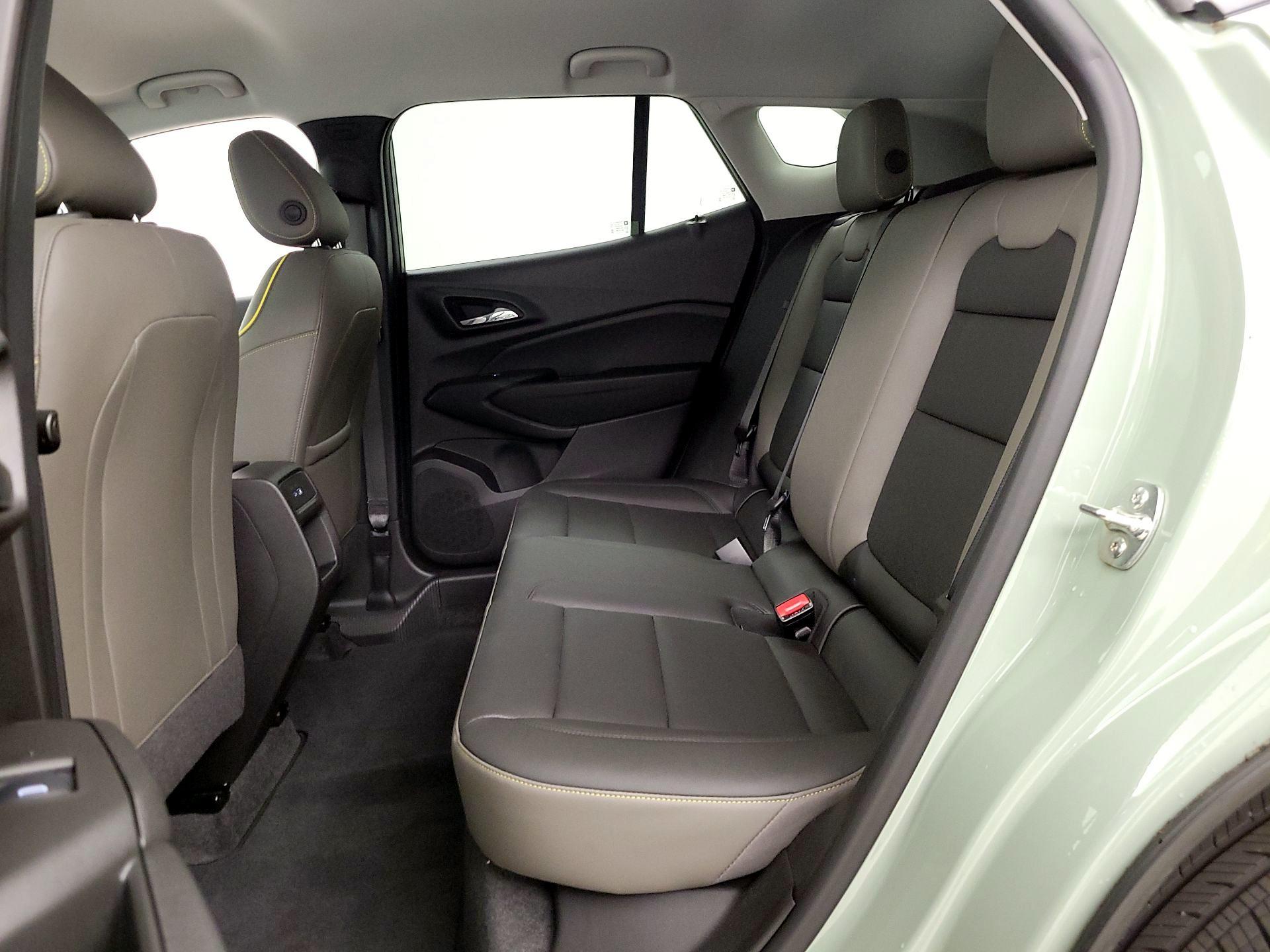 Thumbnail: 2025 Chevrolet Trax - 19