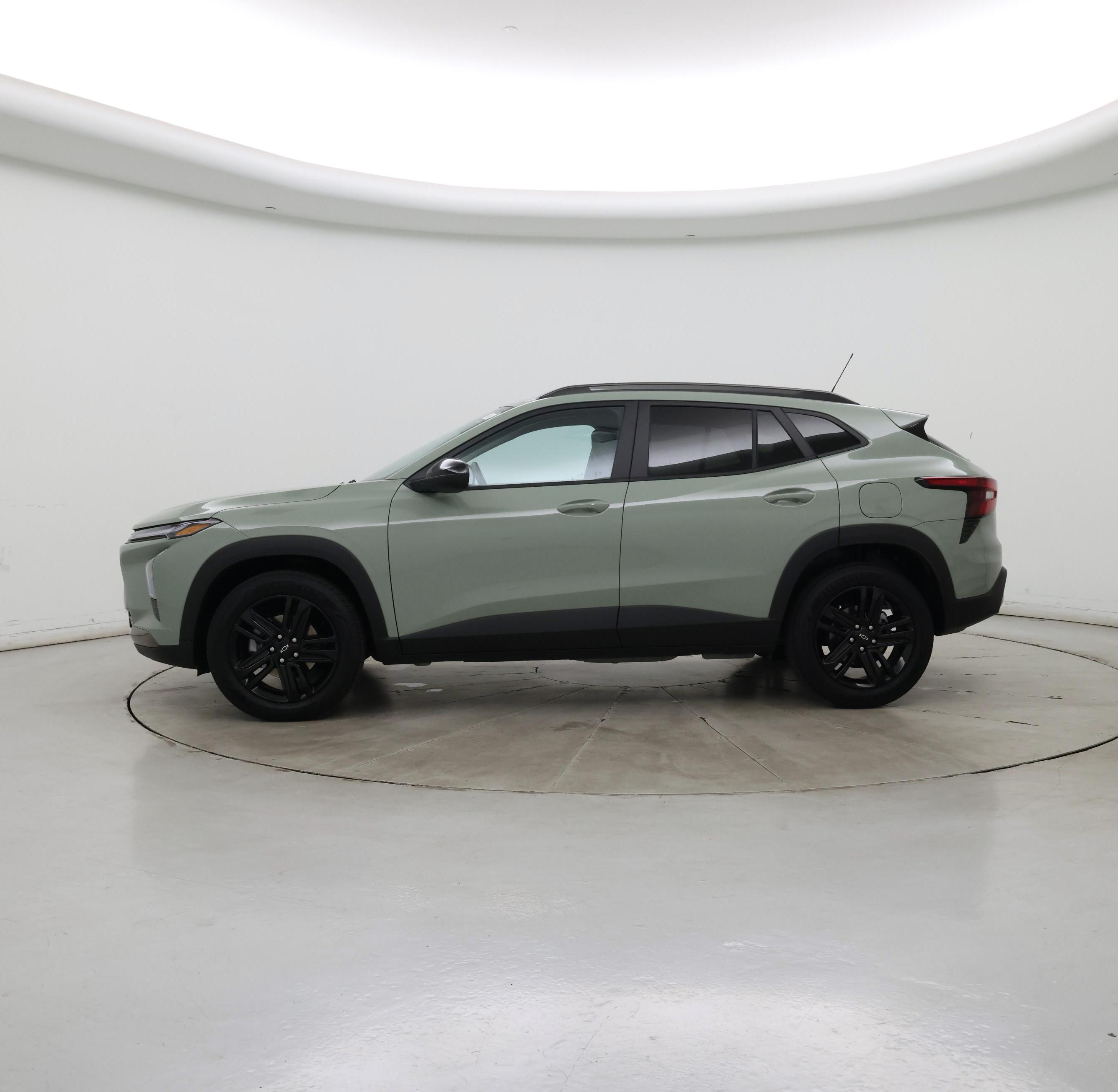Thumbnail: 2025 Chevrolet Trax - 3