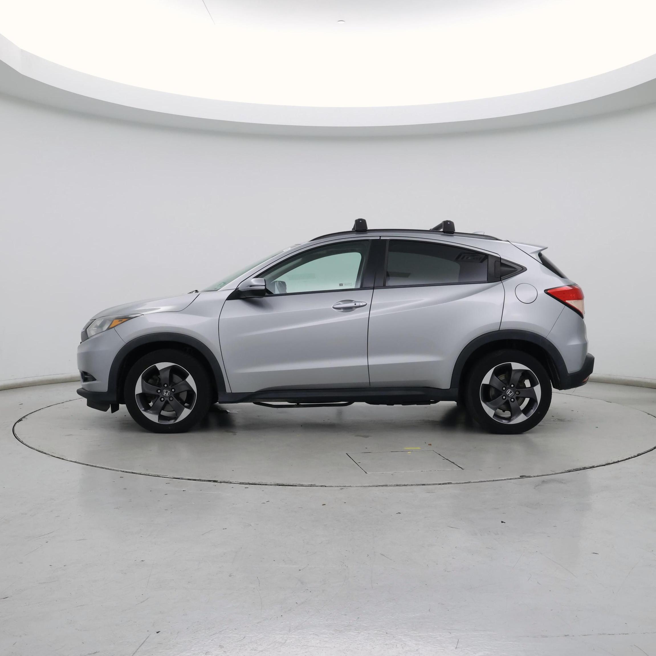 Thumbnail: 2018 Honda HR-V - 3