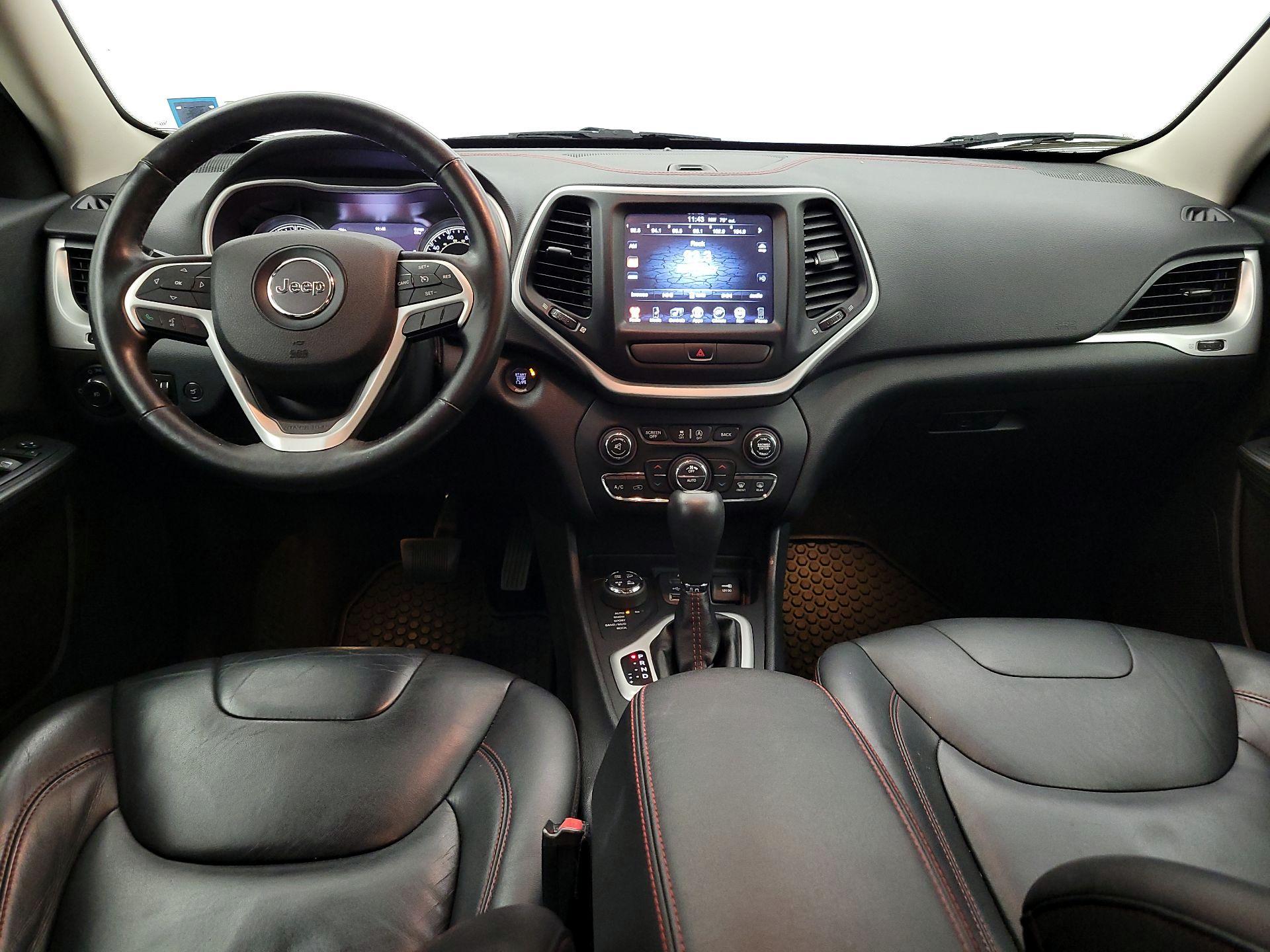 Thumbnail: 2015 Jeep Cherokee - 9