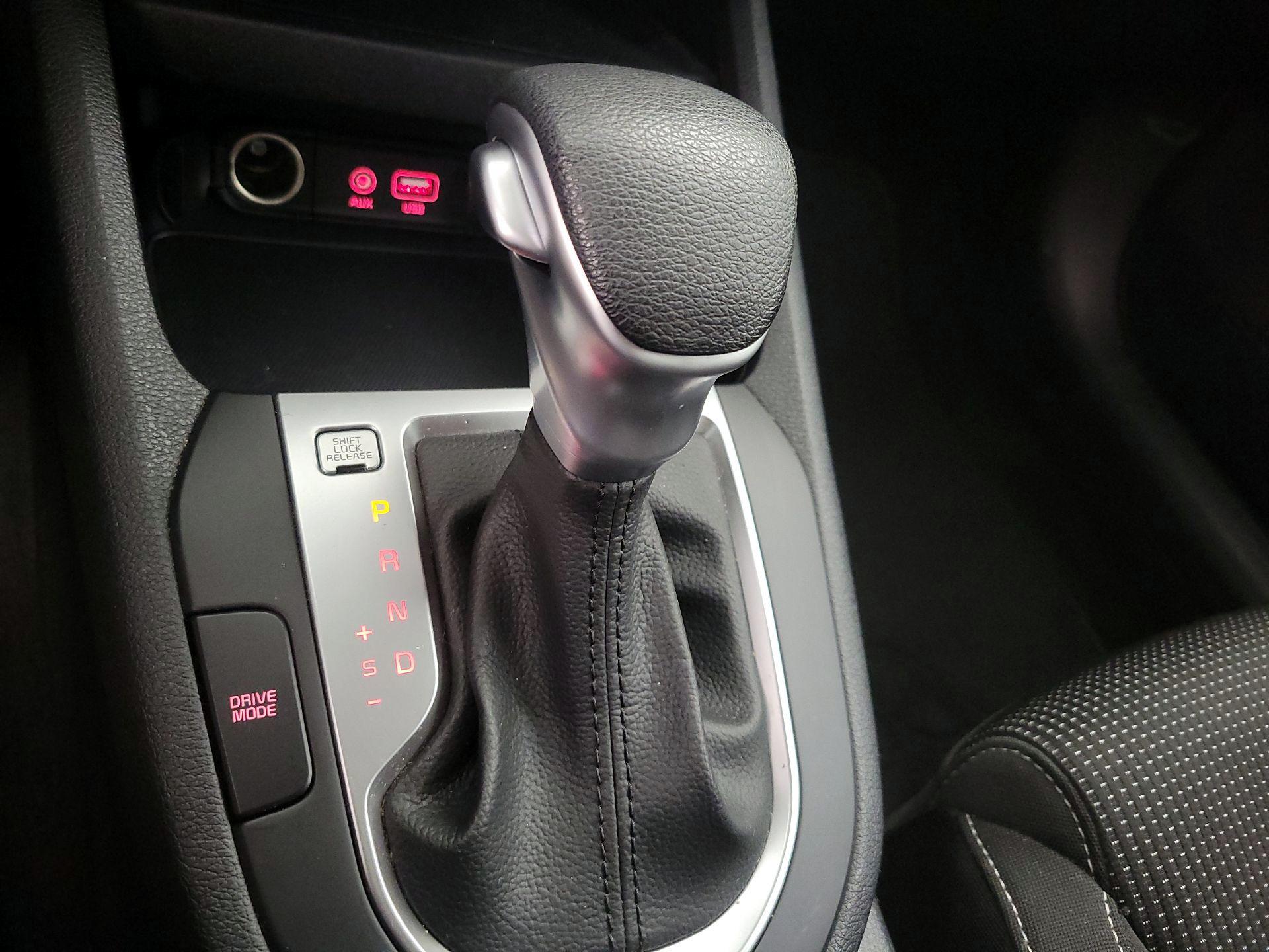Thumbnail: 2020 Kia Forte - 17