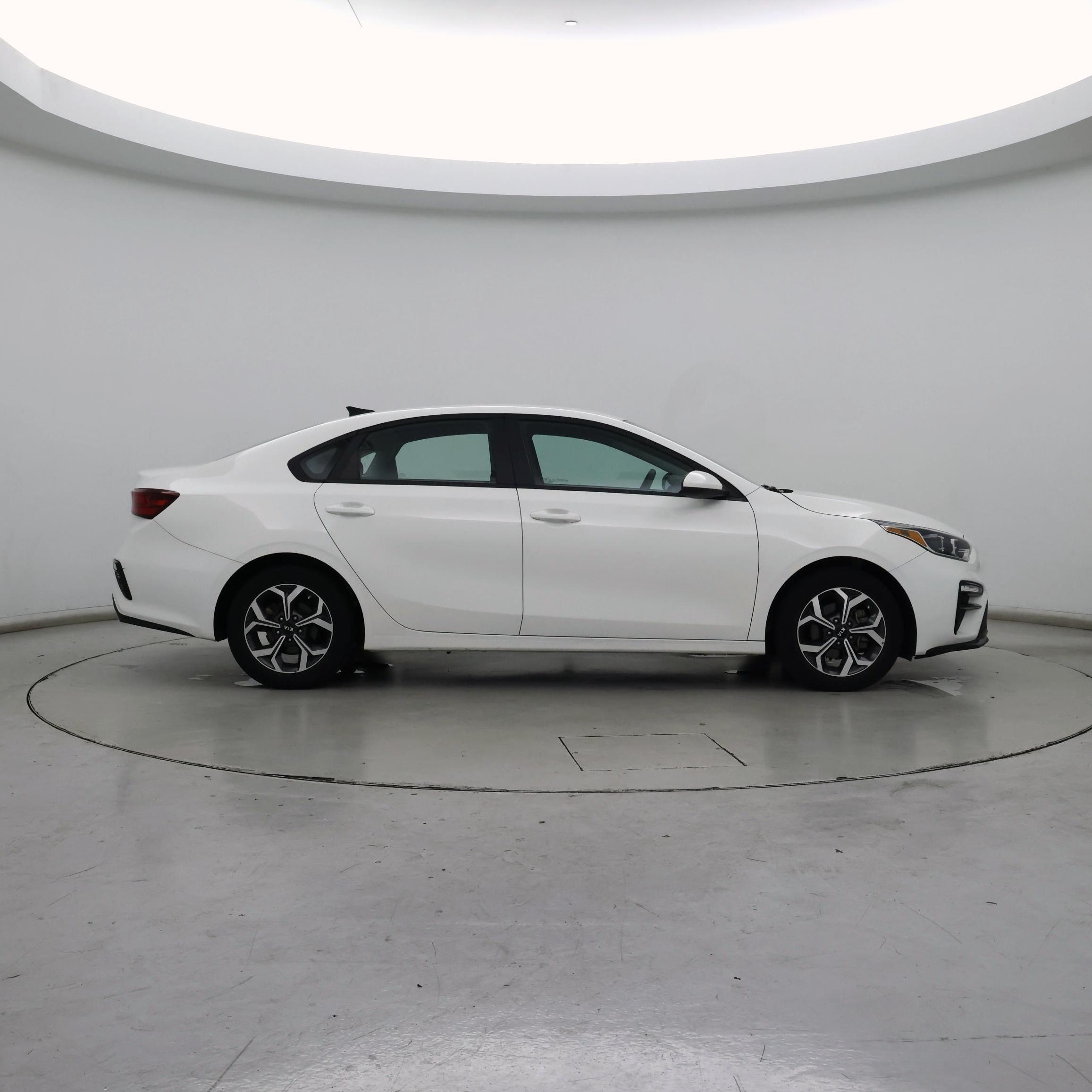 Thumbnail: 2020 Kia Forte - 7