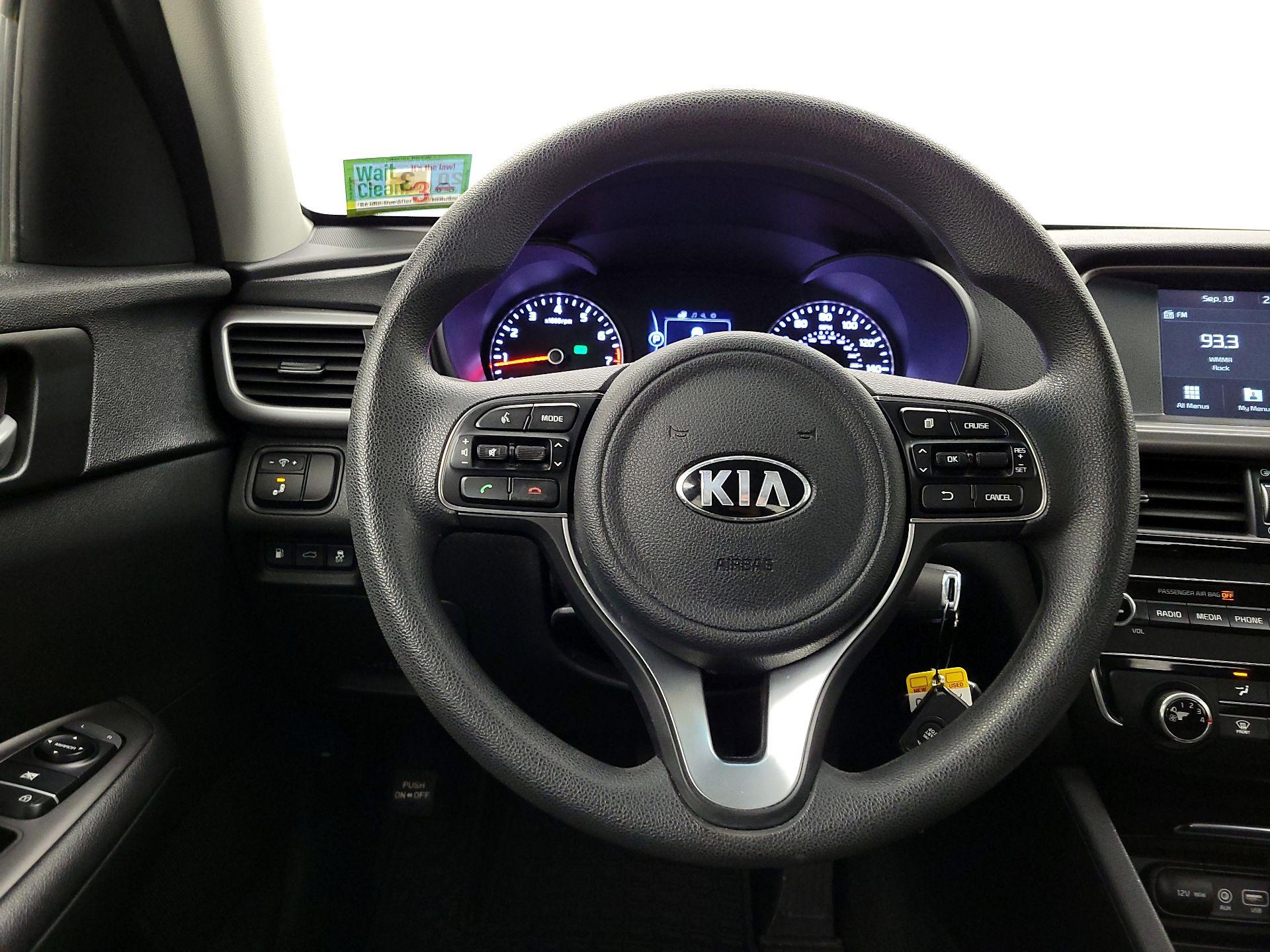 Thumbnail: 2018 Kia Optima - 10