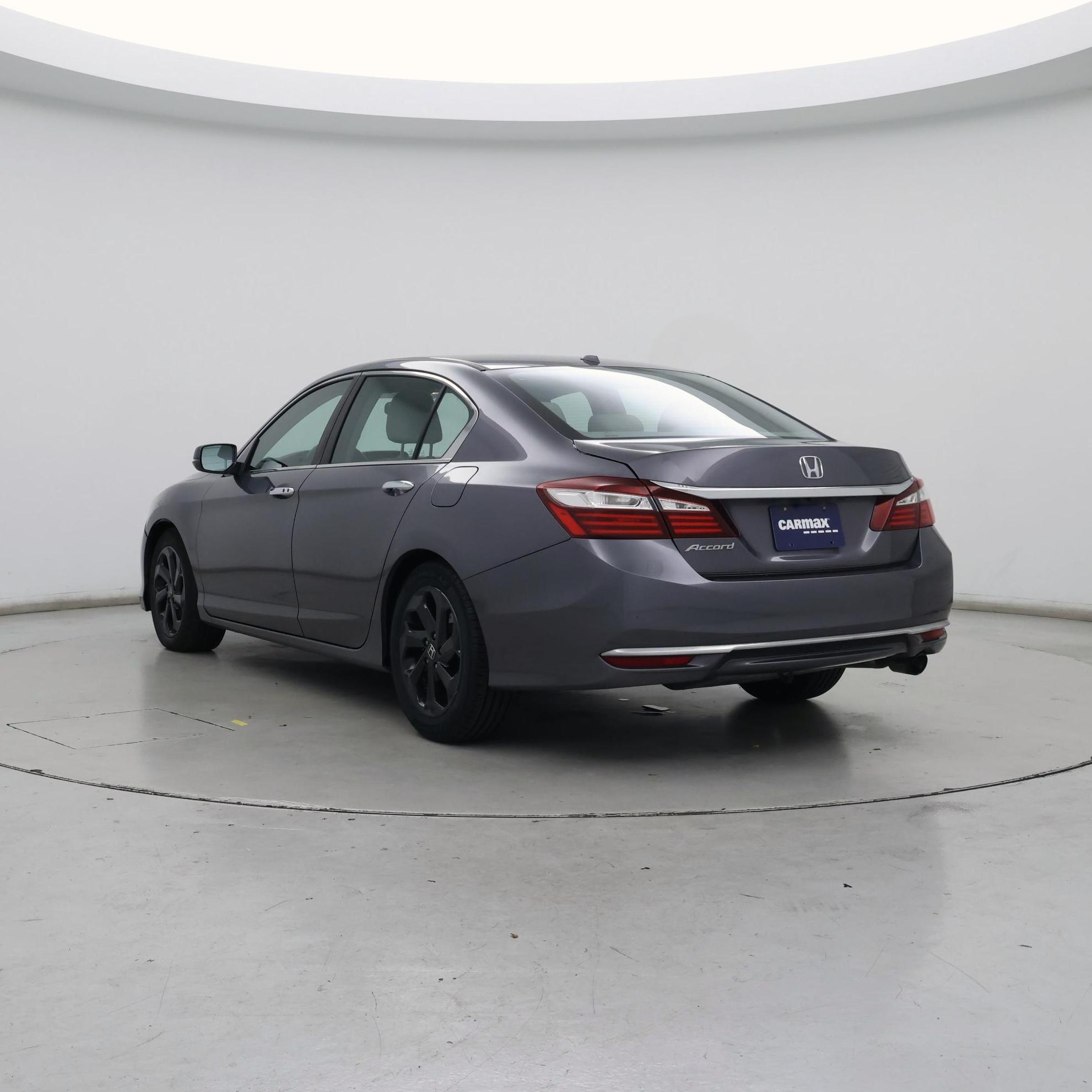 Thumbnail: 2017 Honda Accord - 2