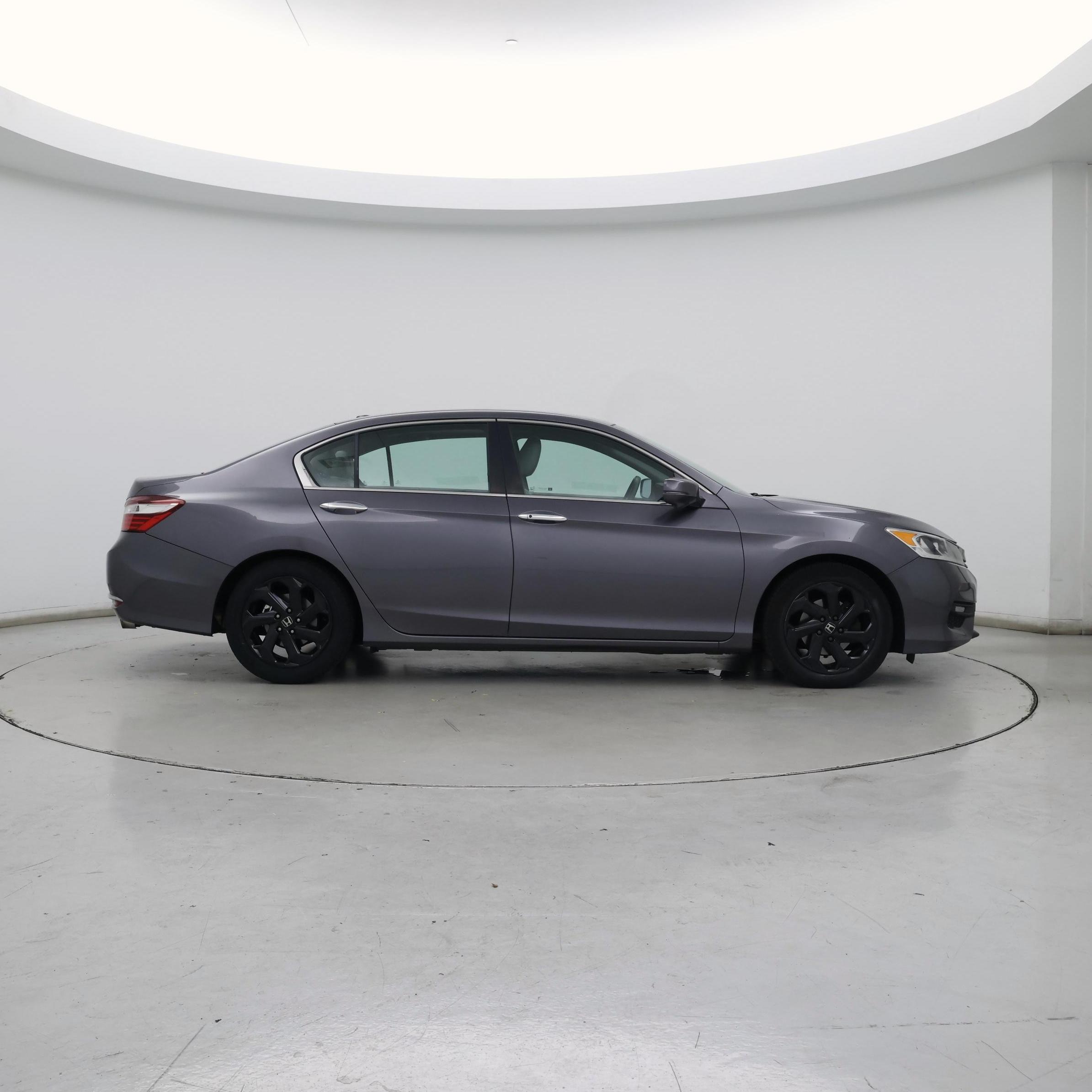 Thumbnail: 2017 Honda Accord - 7