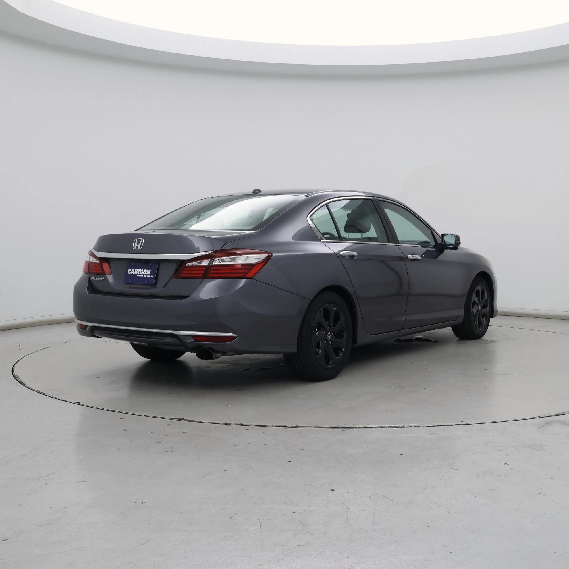 Thumbnail: 2017 Honda Accord - 8