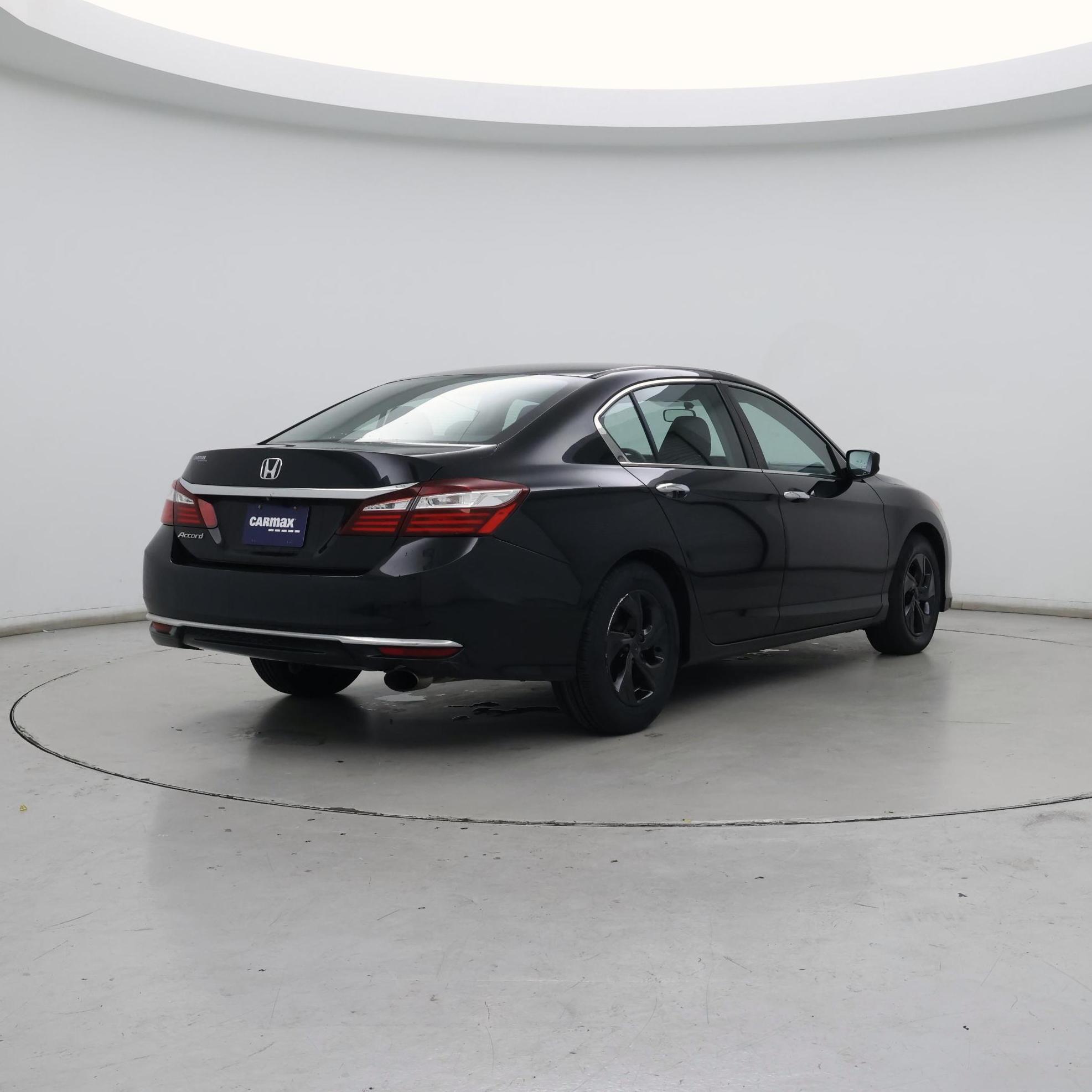 Thumbnail: 2017 Honda Accord - 8