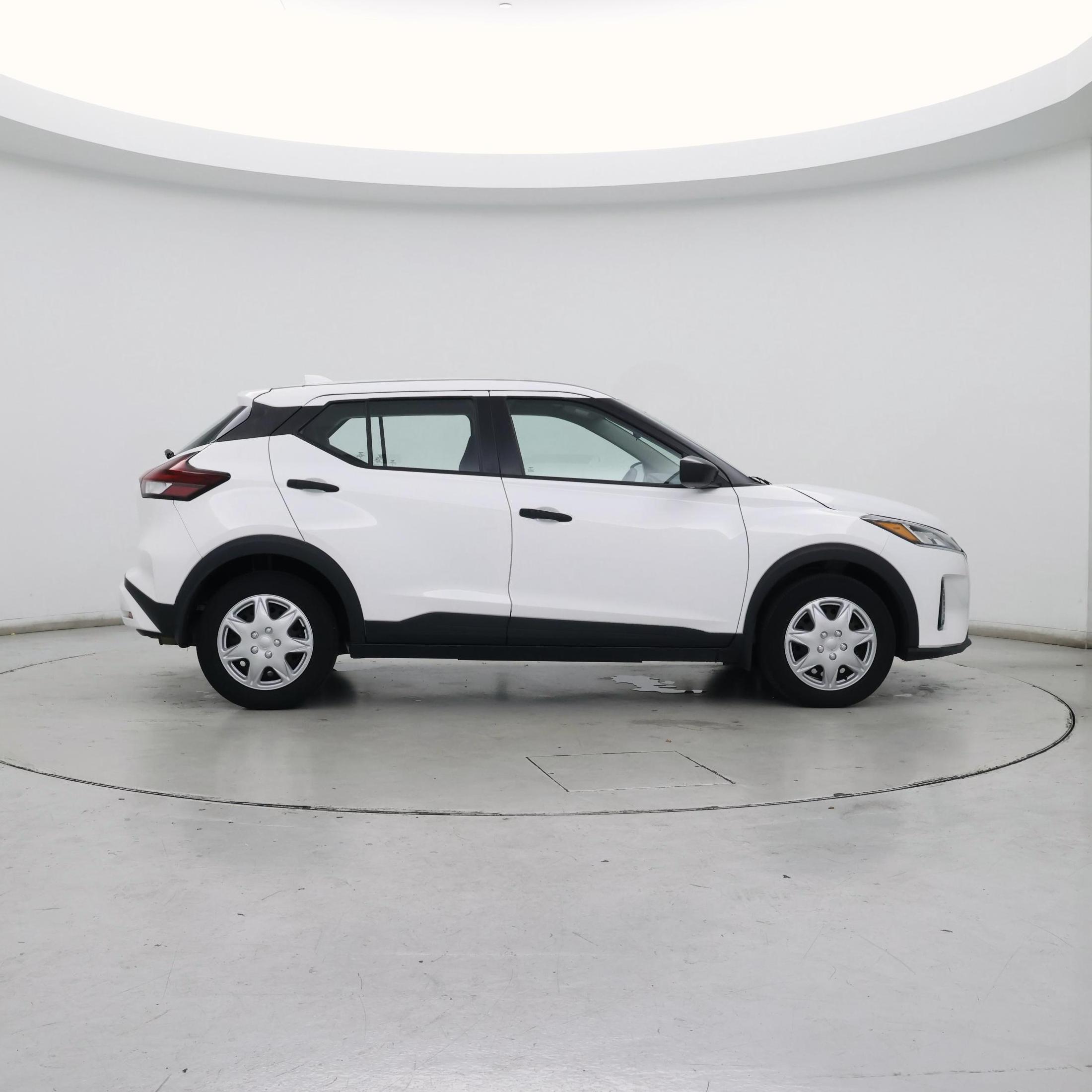 Thumbnail: 2023 Nissan Kicks - 7