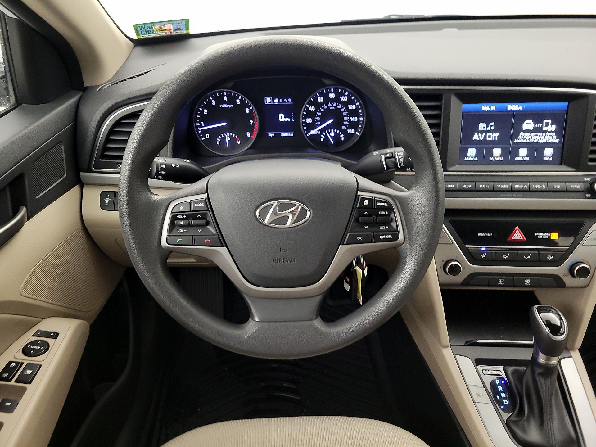 Thumbnail: 2018 Hyundai Elantra - 10
