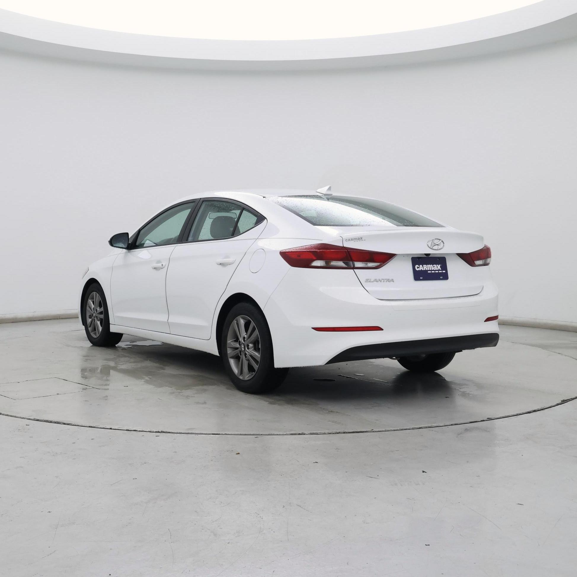 Thumbnail: 2018 Hyundai Elantra - 2