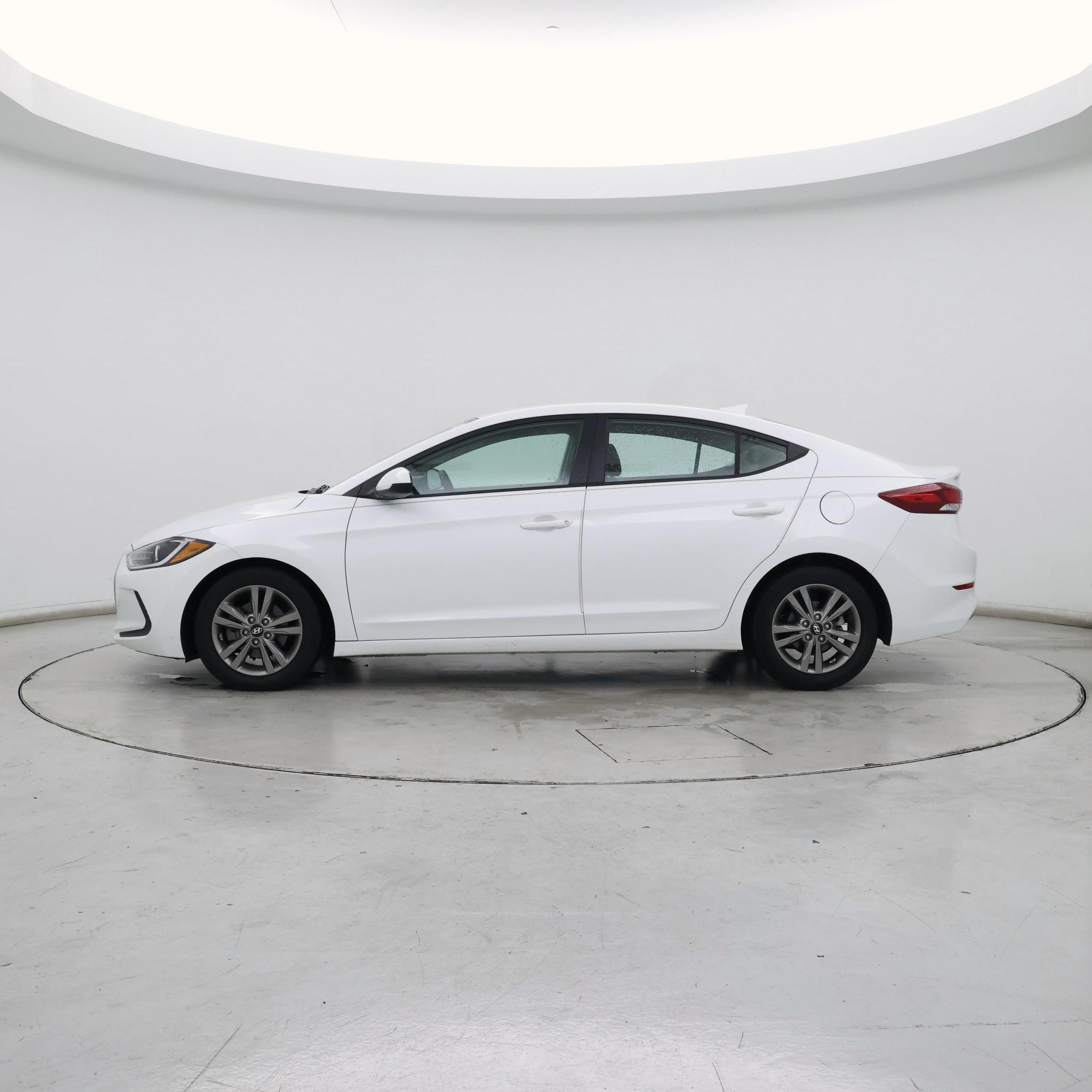 Thumbnail: 2018 Hyundai Elantra - 3