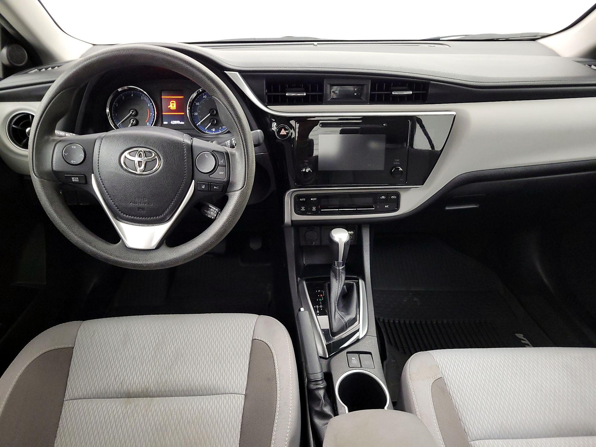 Thumbnail: 2018 Toyota Corolla - 9