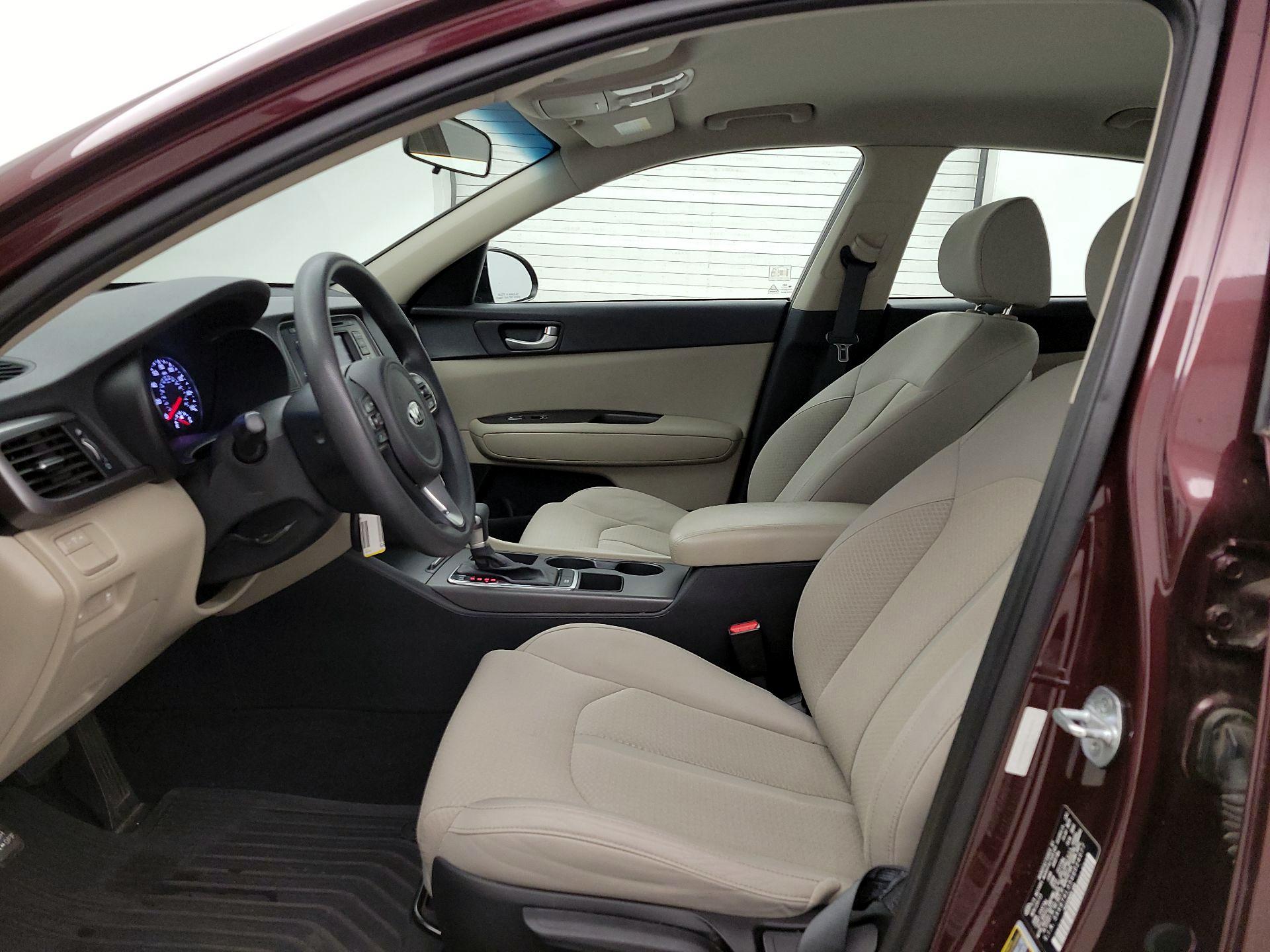 Thumbnail: 2016 Kia Optima - 11