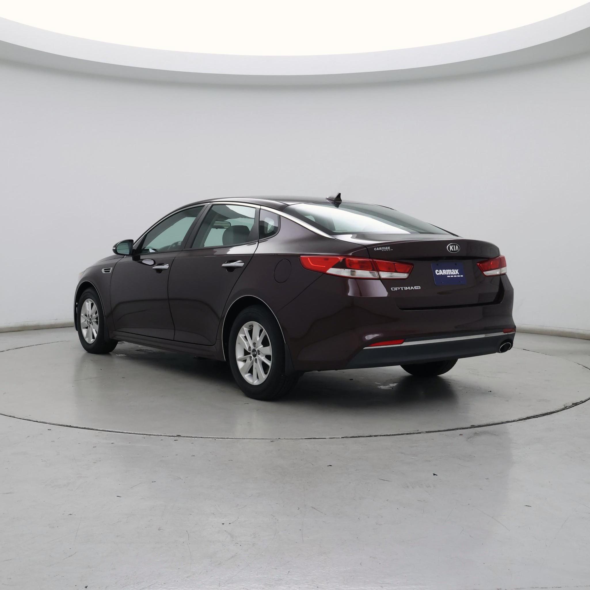 Thumbnail: 2016 Kia Optima - 2
