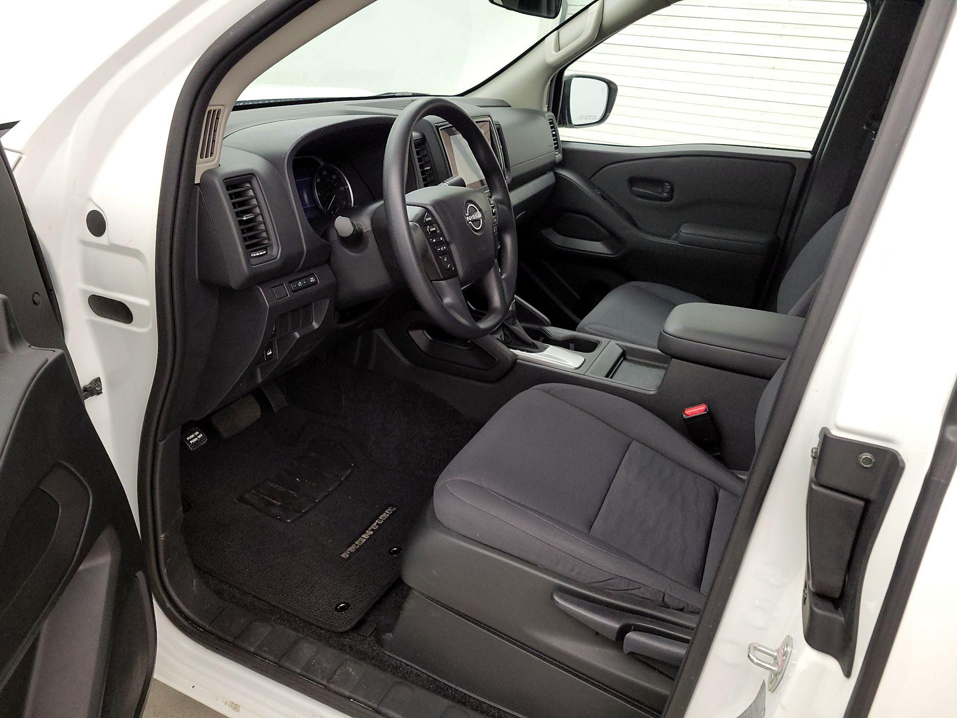 Thumbnail: 2024 Nissan Frontier - 11