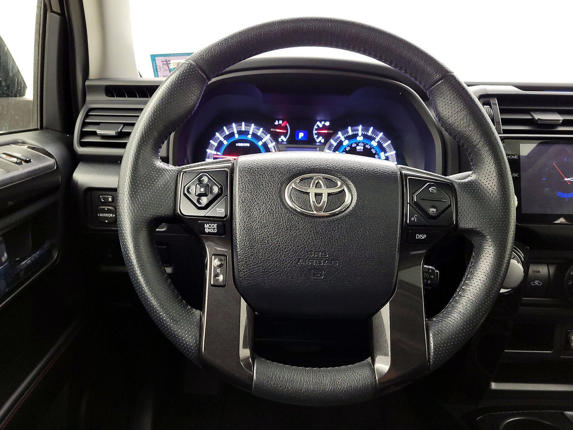 Thumbnail: 2019 Toyota 4Runner - 10