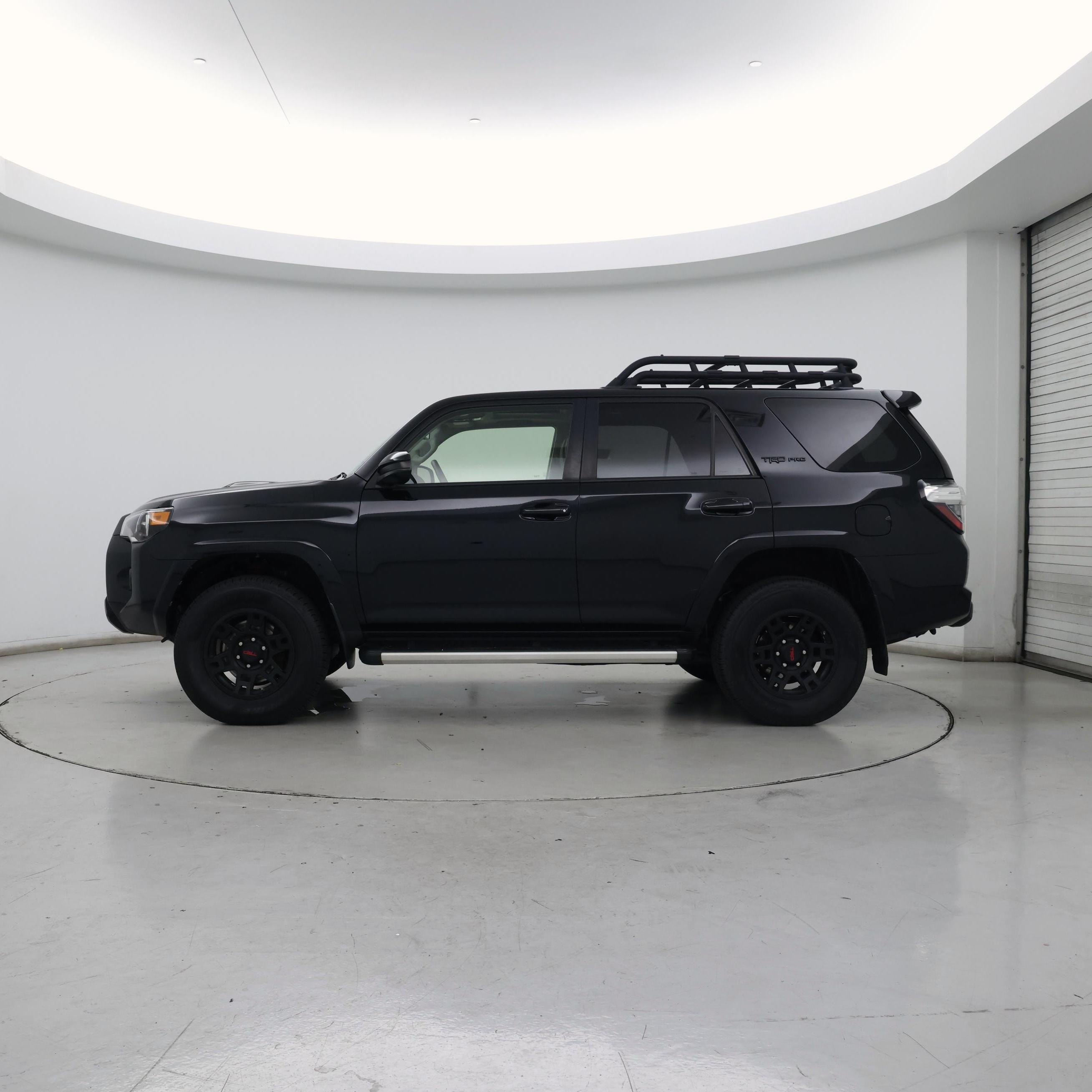 Thumbnail: 2019 Toyota 4Runner - 3