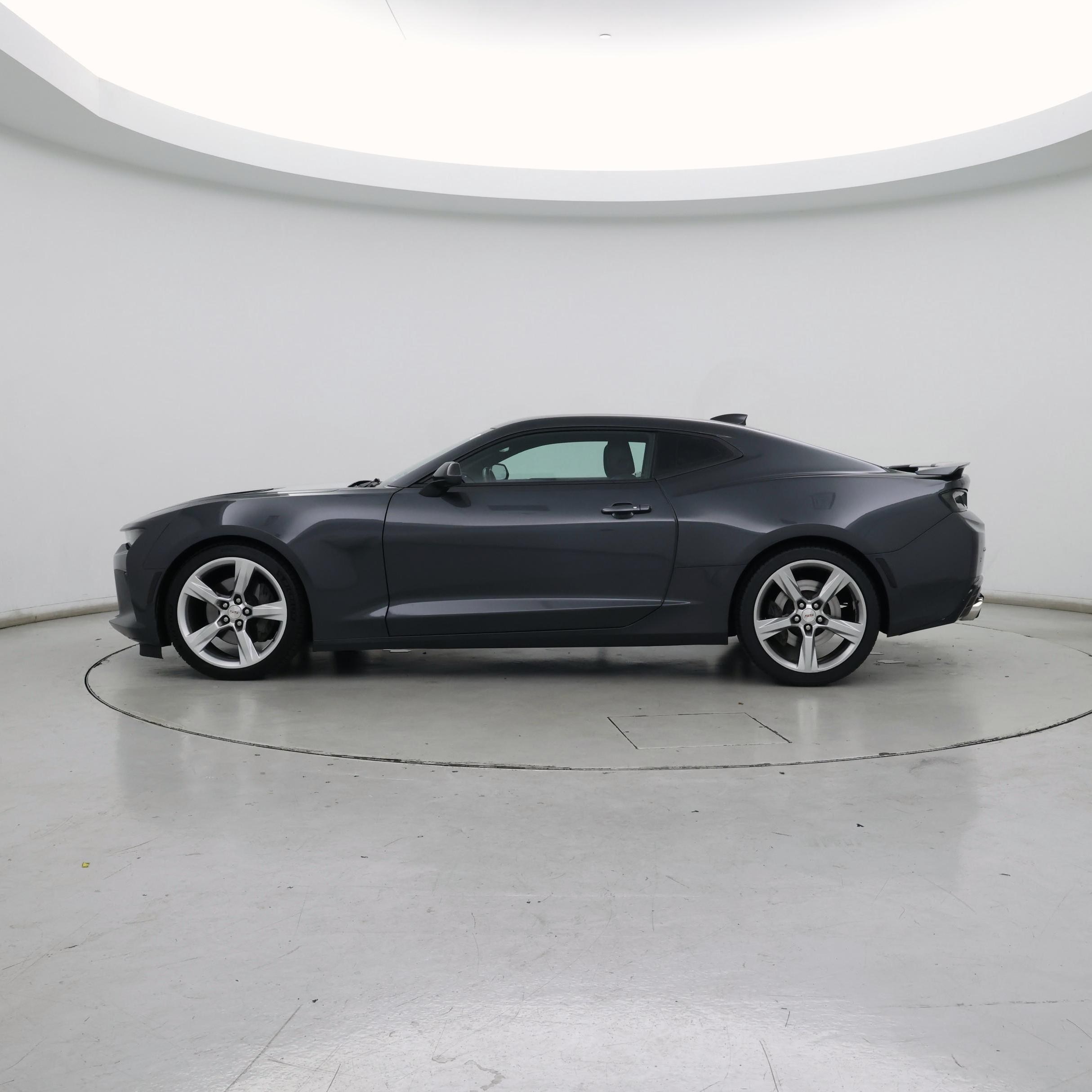Thumbnail: 2018 Chevrolet Camaro - 3