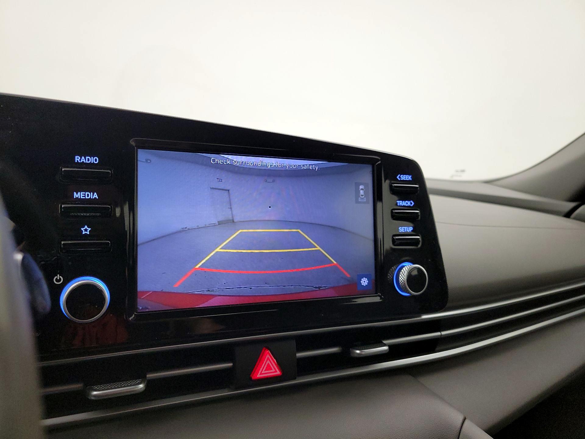 Thumbnail: 2021 Hyundai Elantra - 14