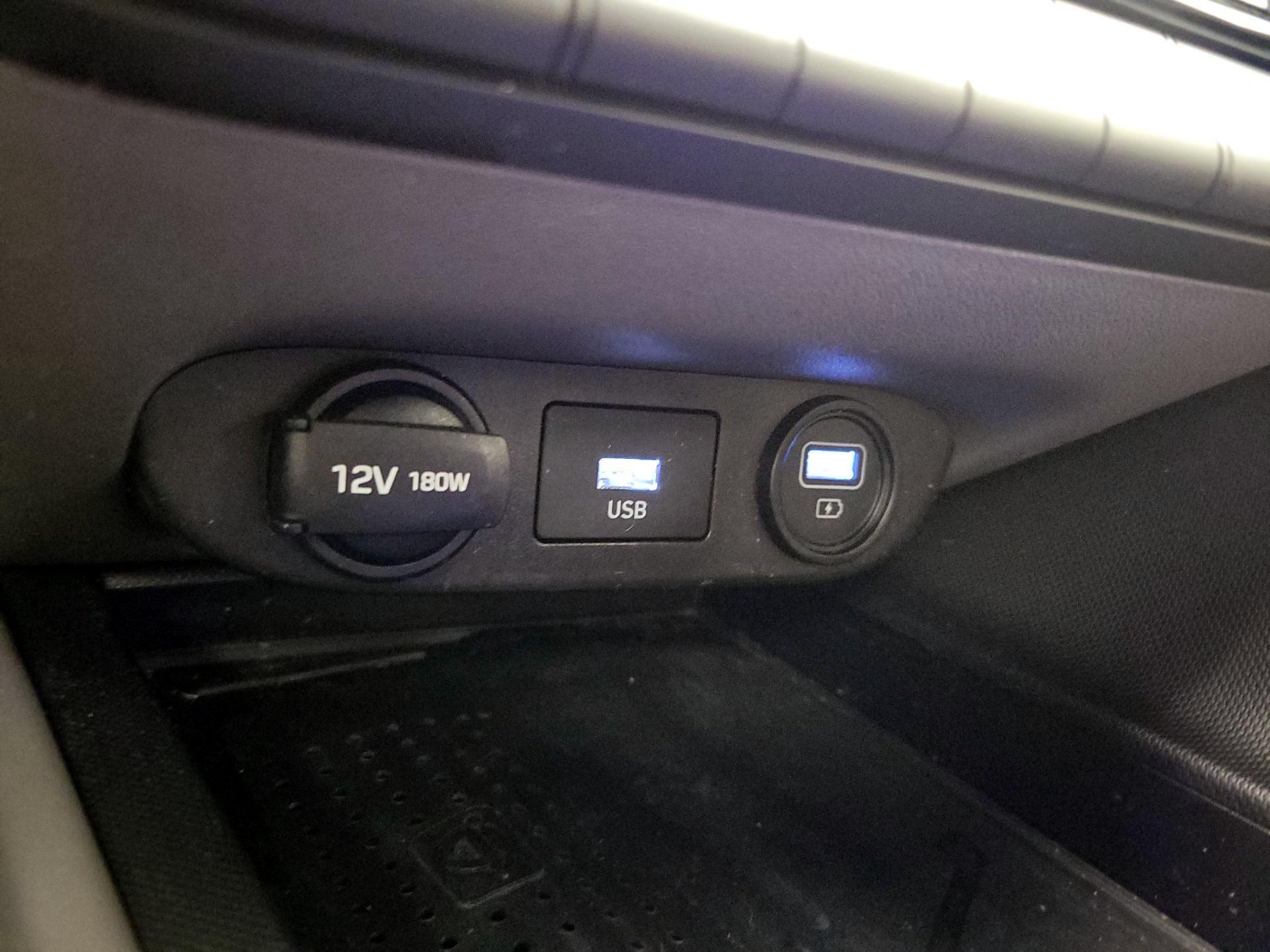 Thumbnail: 2021 Hyundai Elantra - 18