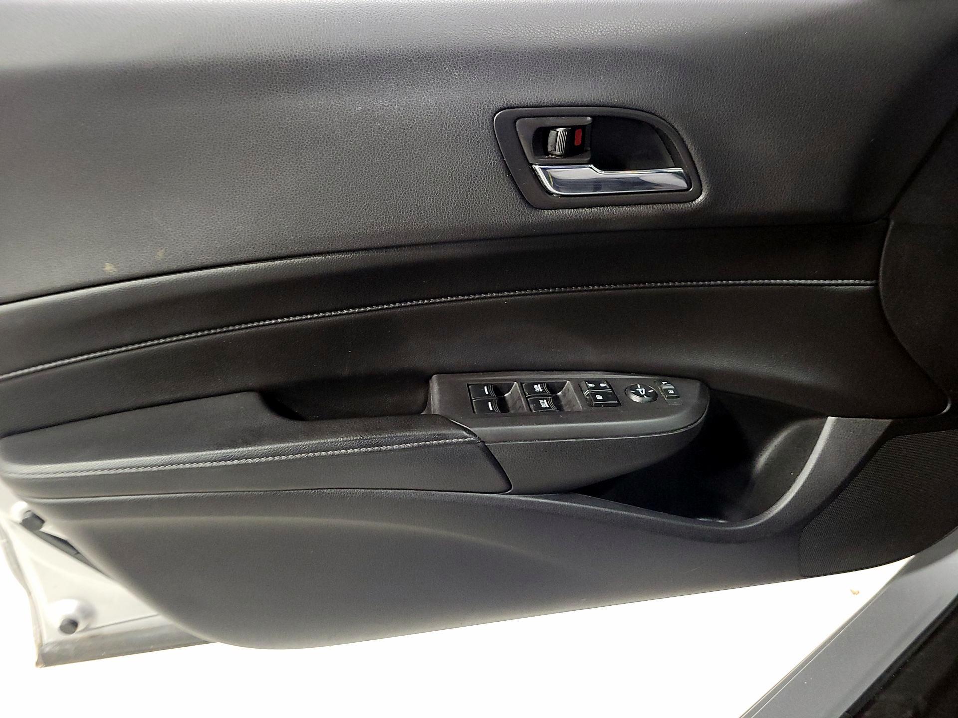 Thumbnail: 2015 Acura ILX - 12