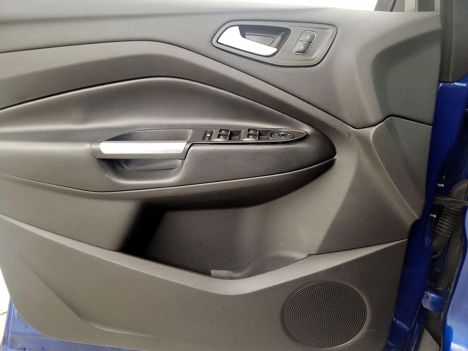 Thumbnail: 2019 Ford Escape - 12