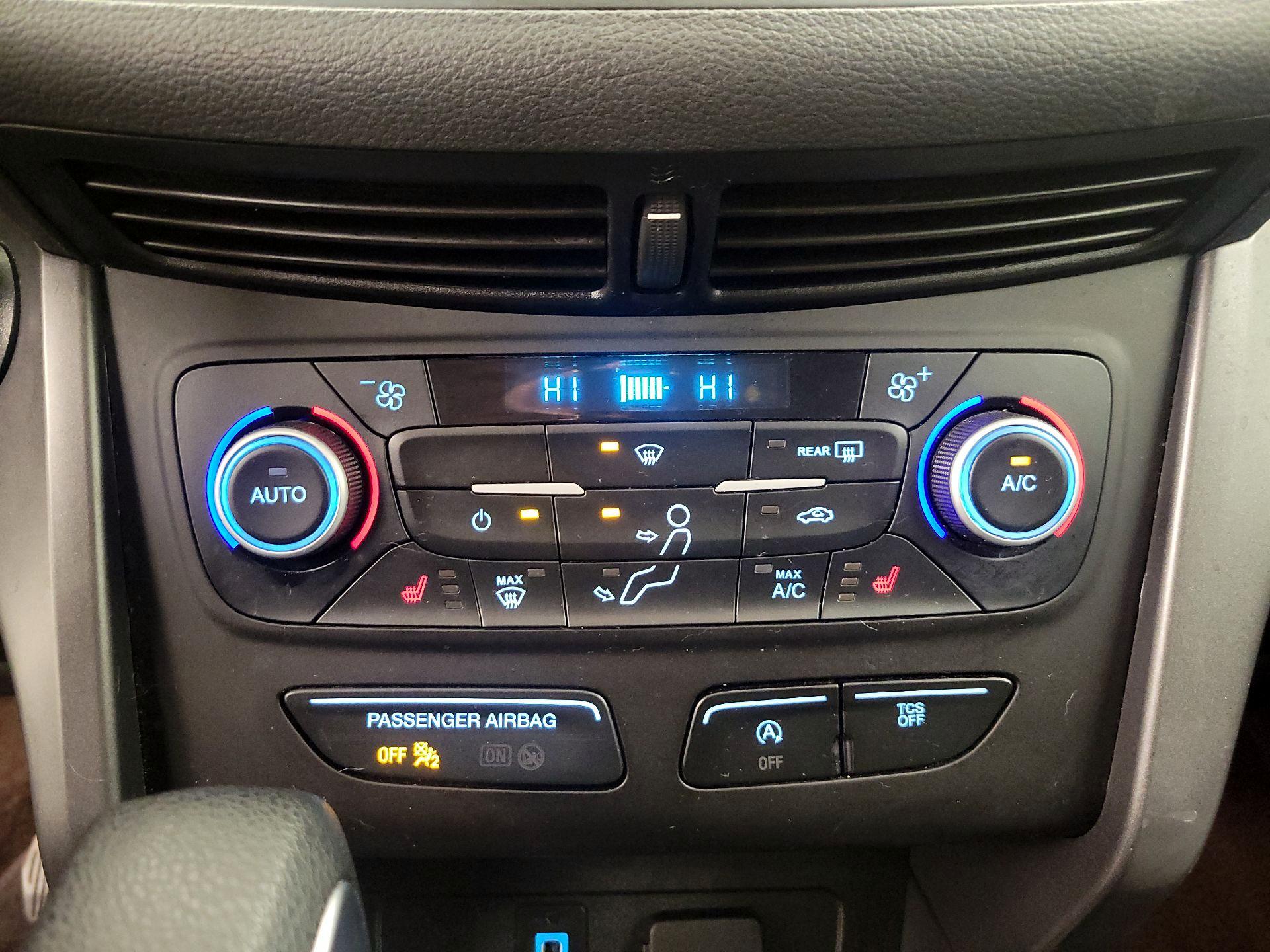 Thumbnail: 2019 Ford Escape - 16